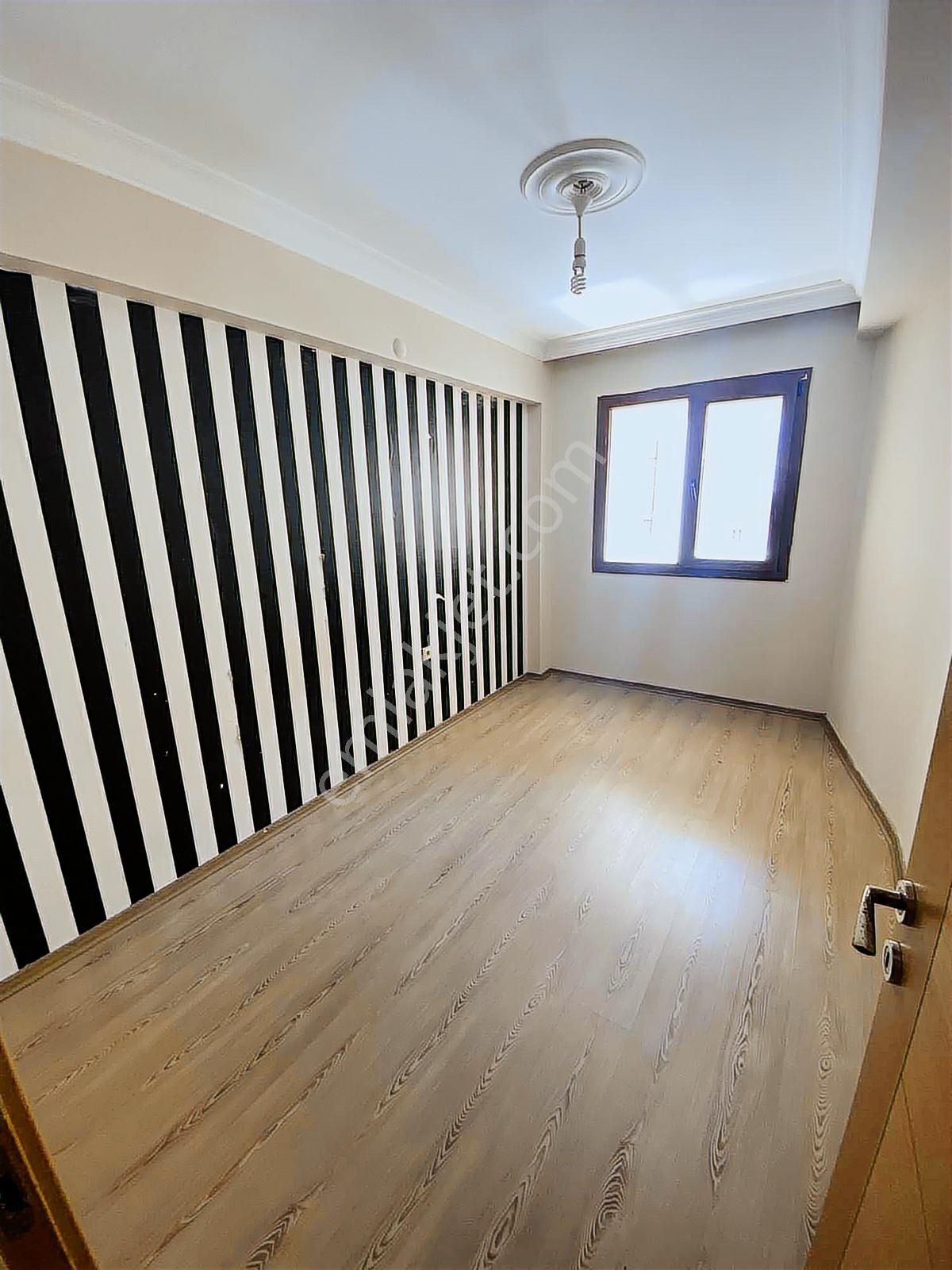 Adatepe Mahallesinde Kiralık 1+1 Arakat Klimalı Balkonlu Yeni Ev - Görsel 8