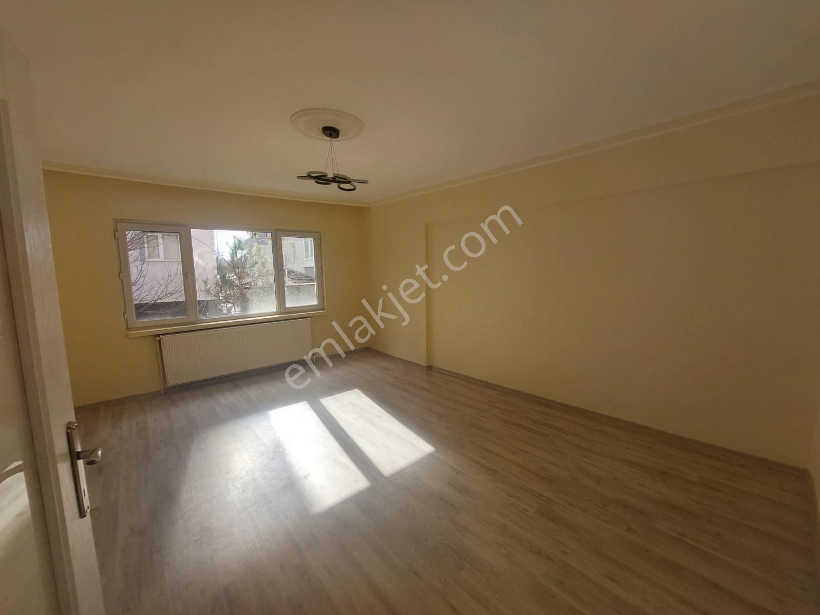 Plevne Mah Satılık Düz Giriş 3+1 Yapılı Daire - Görsel 16