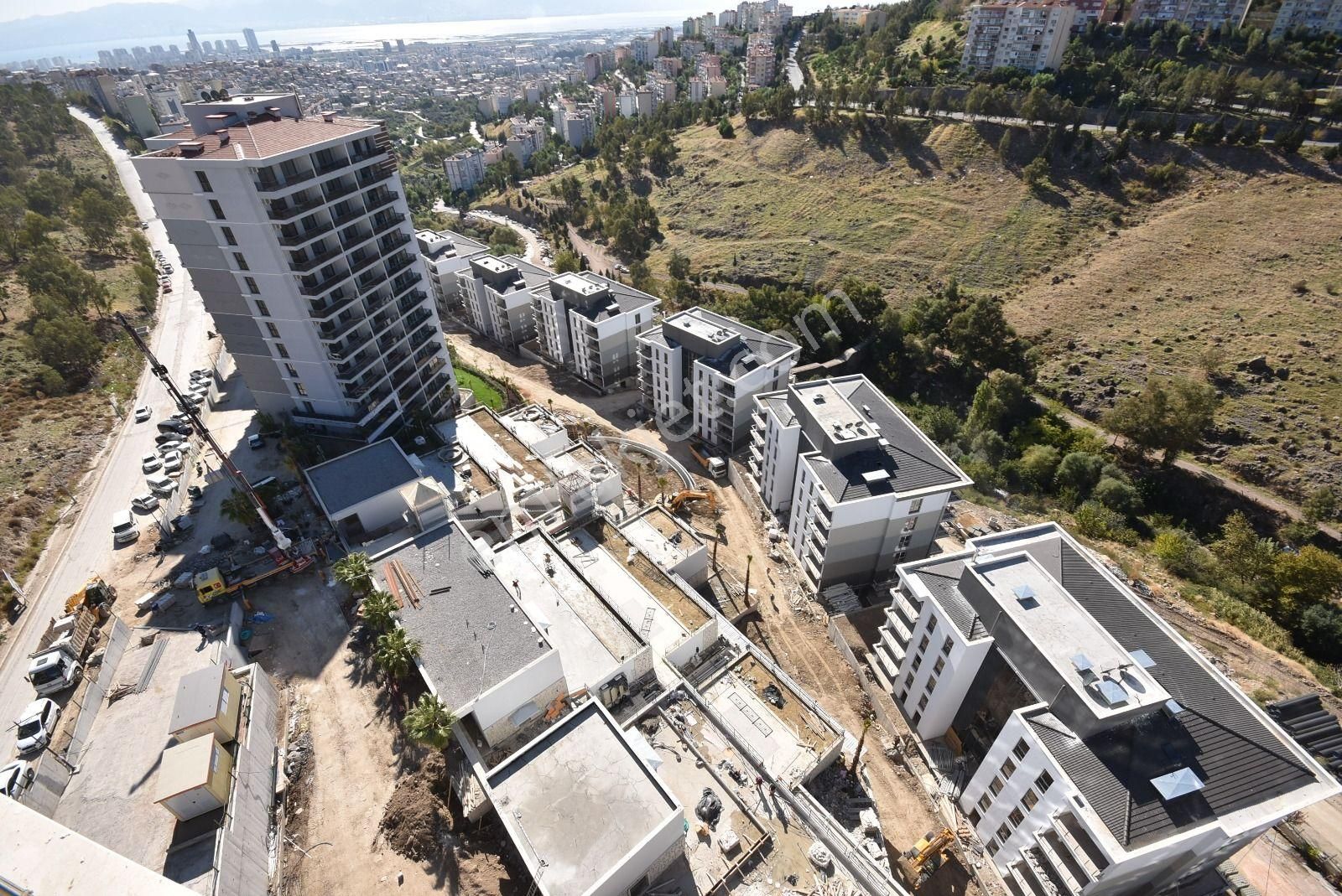 Park Yaşam Santorini'de Kiralık Ayrı Mutfaklı Büyük 2+1 Daire