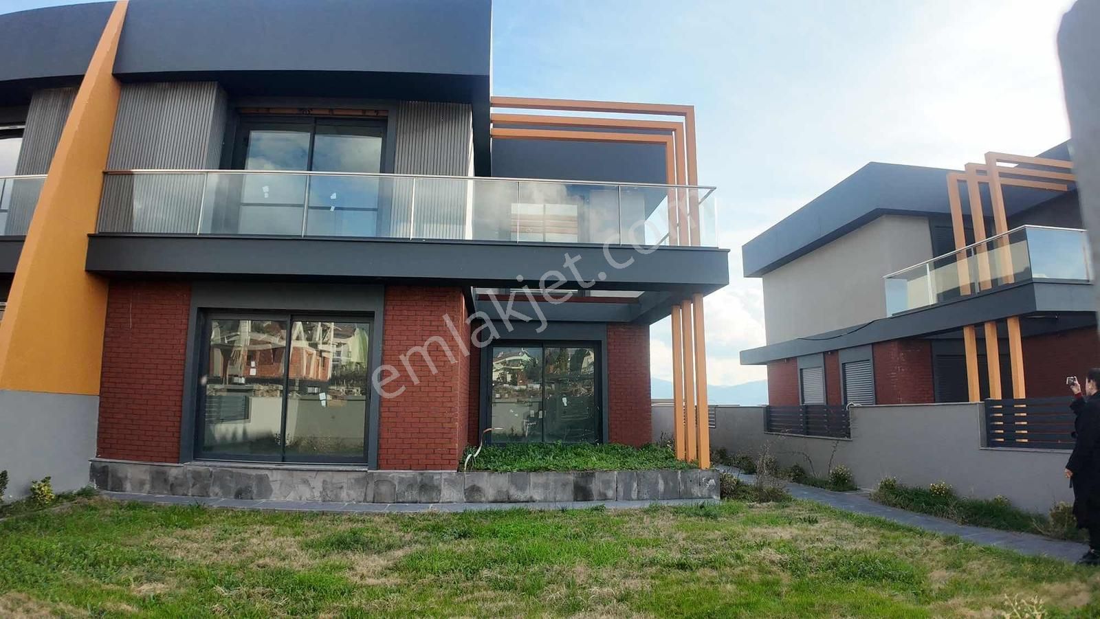 Kemalpaşada Değerlenen Bölgede, Müstakil Dubleks Villa - Görsel 28