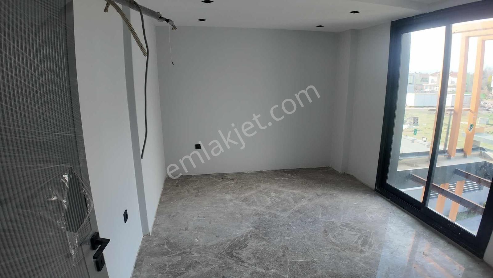 Kemalpaşada Değerlenen Bölgede, Müstakil Dubleks Villa - Görsel 18