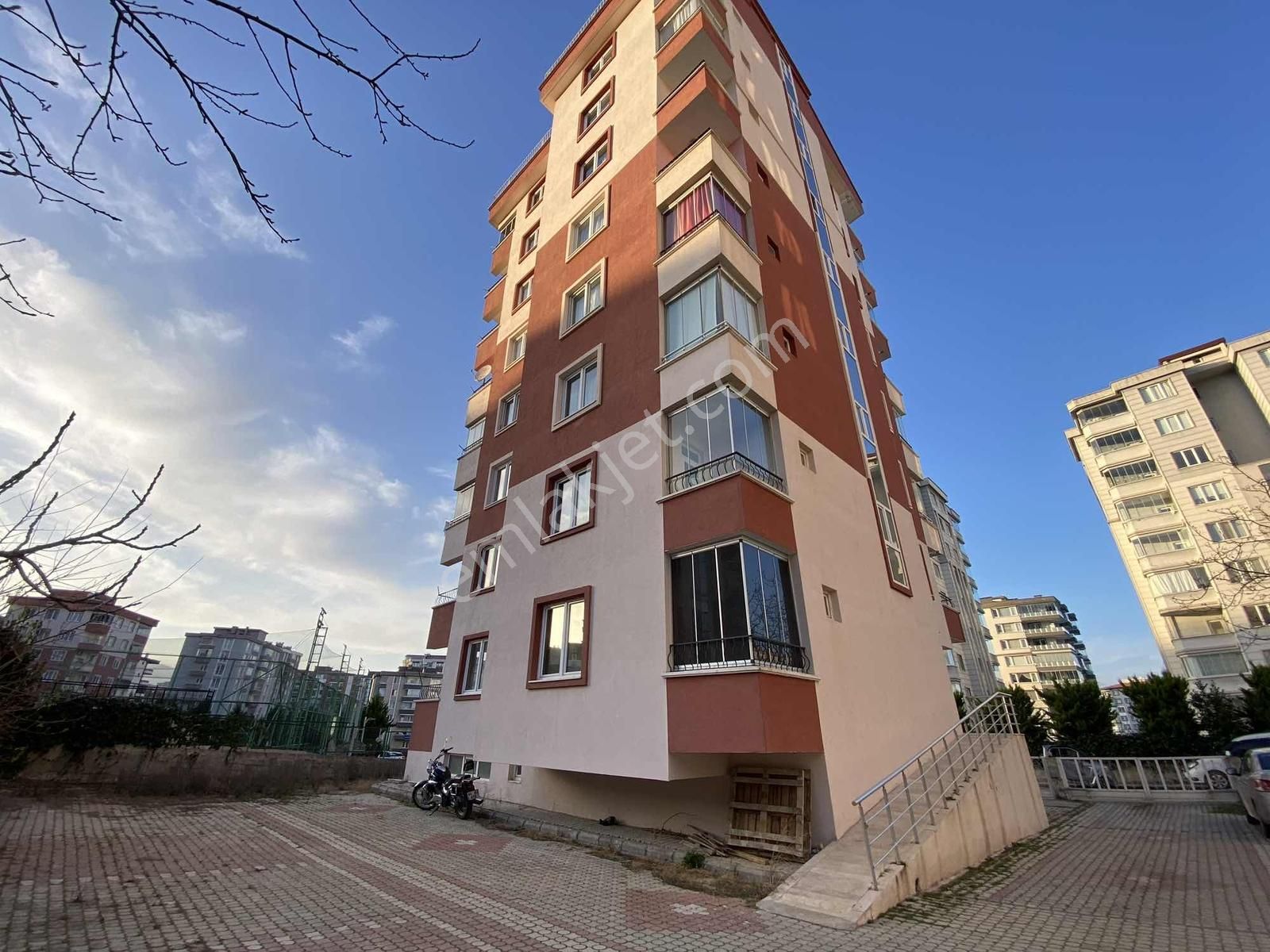 Göksu'dan Türkiş'te Geniş & Aydınlık Kiralık 3+1 Daire - Görsel 17