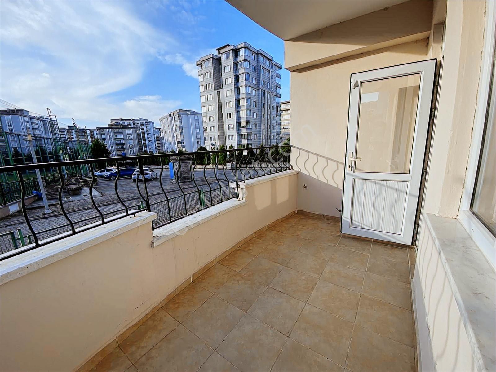 Göksu'dan Türkiş'te Geniş & Aydınlık Kiralık 3+1 Daire - Görsel 8