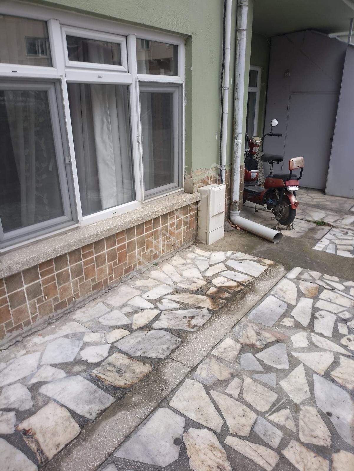 Afyon Merkez De Cadde Üzeri Afjetli Satılık Daire - Görsel 2