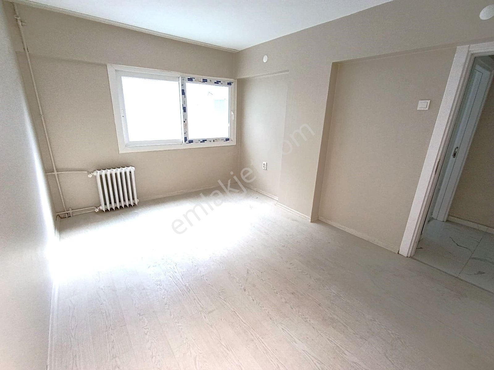 Simge'den İzmir Türk Koleji Sokağında Cad.paraleli Deniz Manzara - Görsel 5