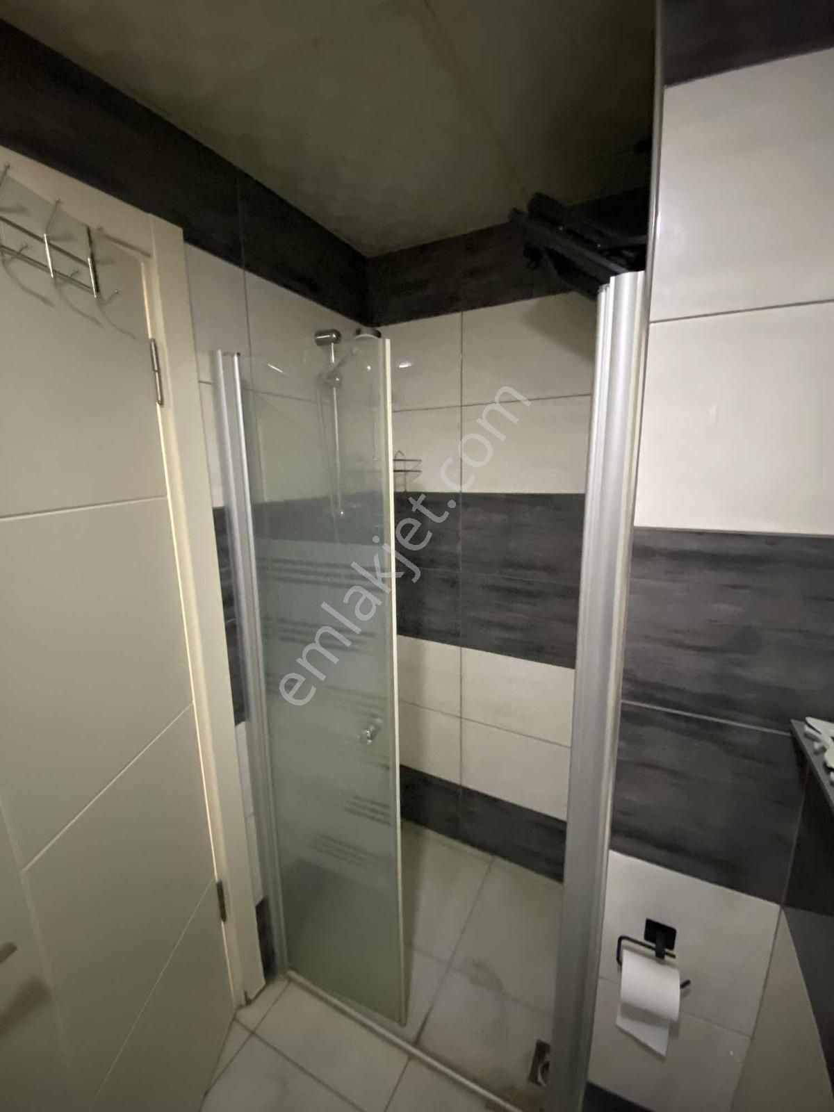 Adatepe Mahallesinde Kiralık 1+1 Doğalgazlı Arakat Yeni Ev - Görsel 3