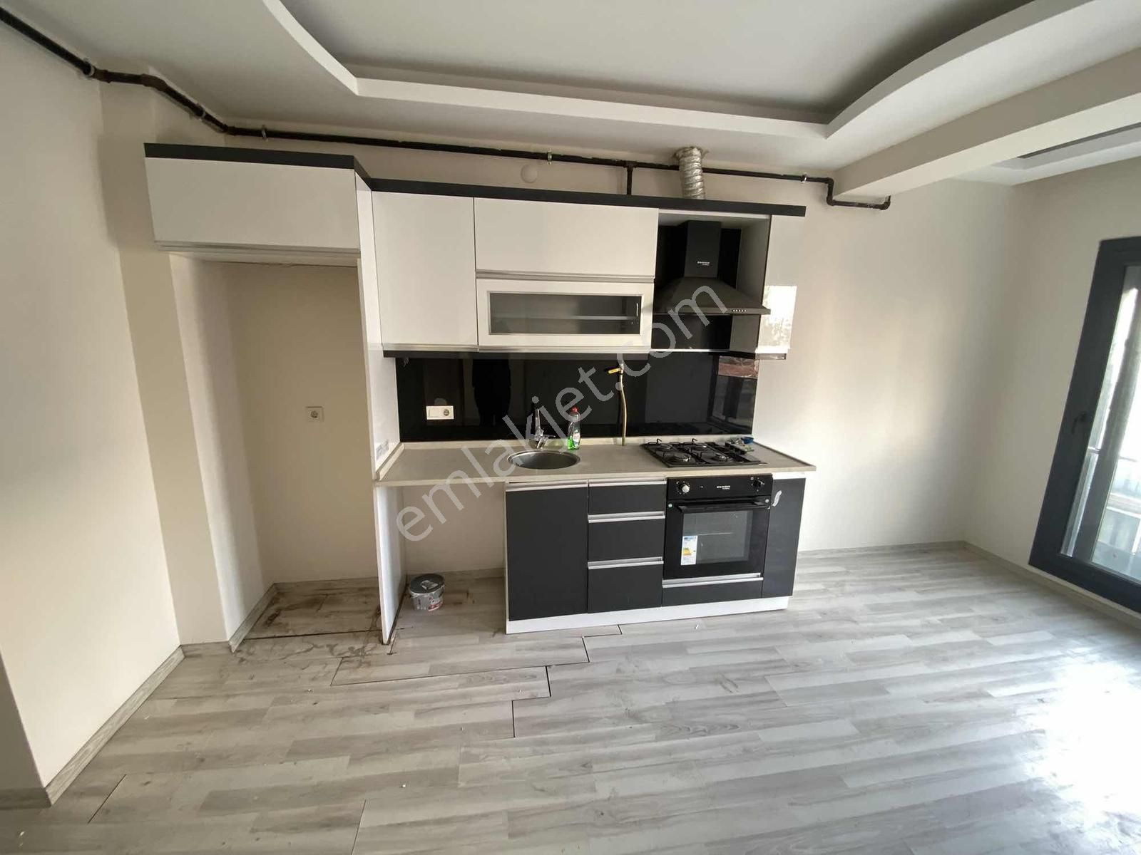 Adatepe Mahallesinde Kiralık 1+1 Doğalgazlı Arakat Yeni Ev - Görsel 12