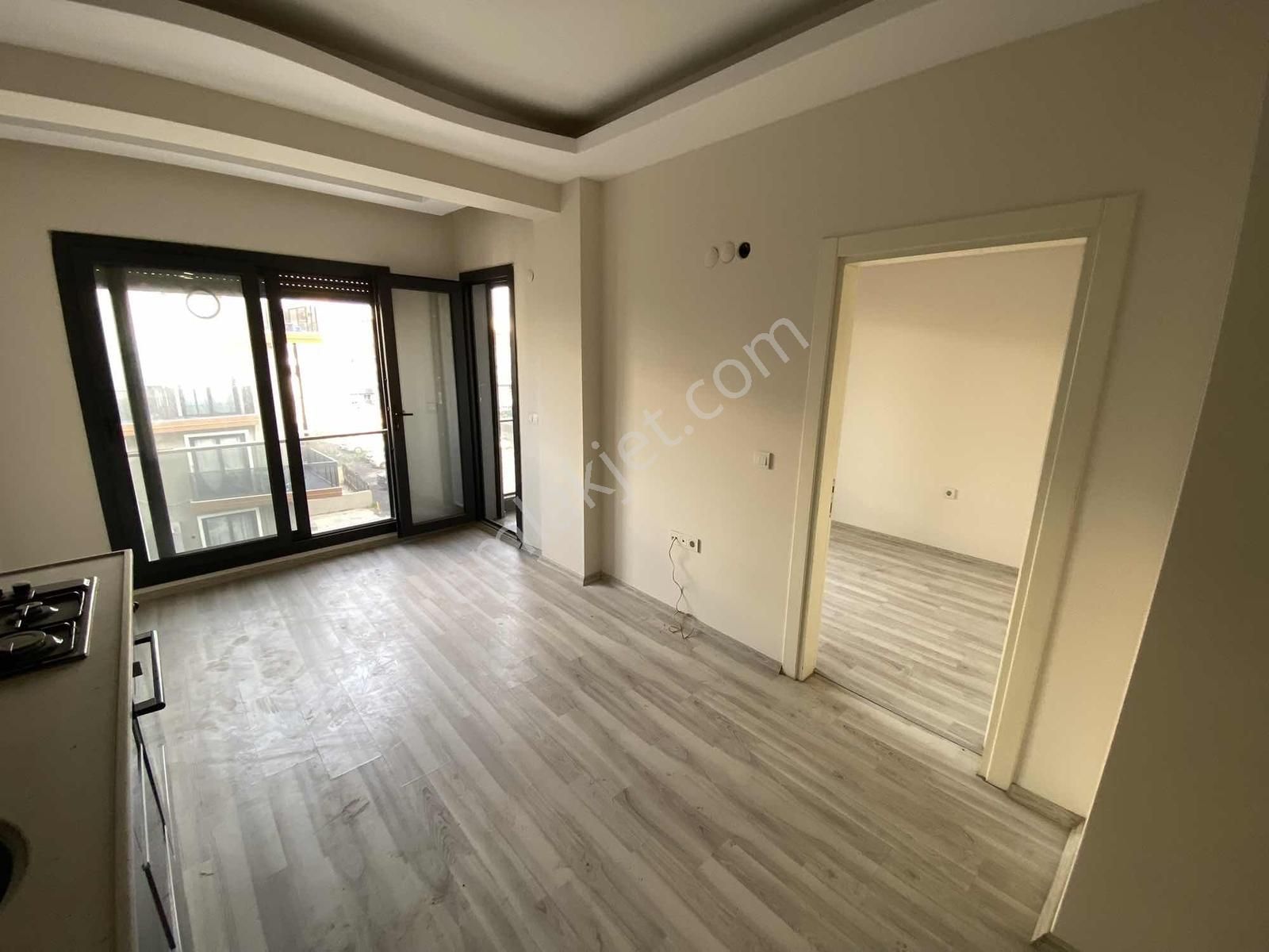 Adatepe Mahallesinde Kiralık 1+1 Doğalgazlı Arakat Yeni Ev - Görsel 4