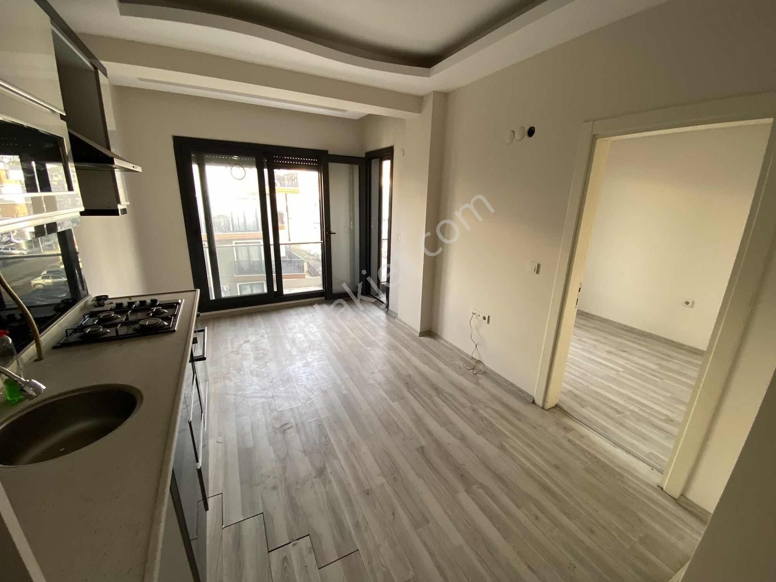 Adatepe Mahallesinde Kiralık 1+1 Doğalgazlı Arakat Yeni Ev - Görsel 5
