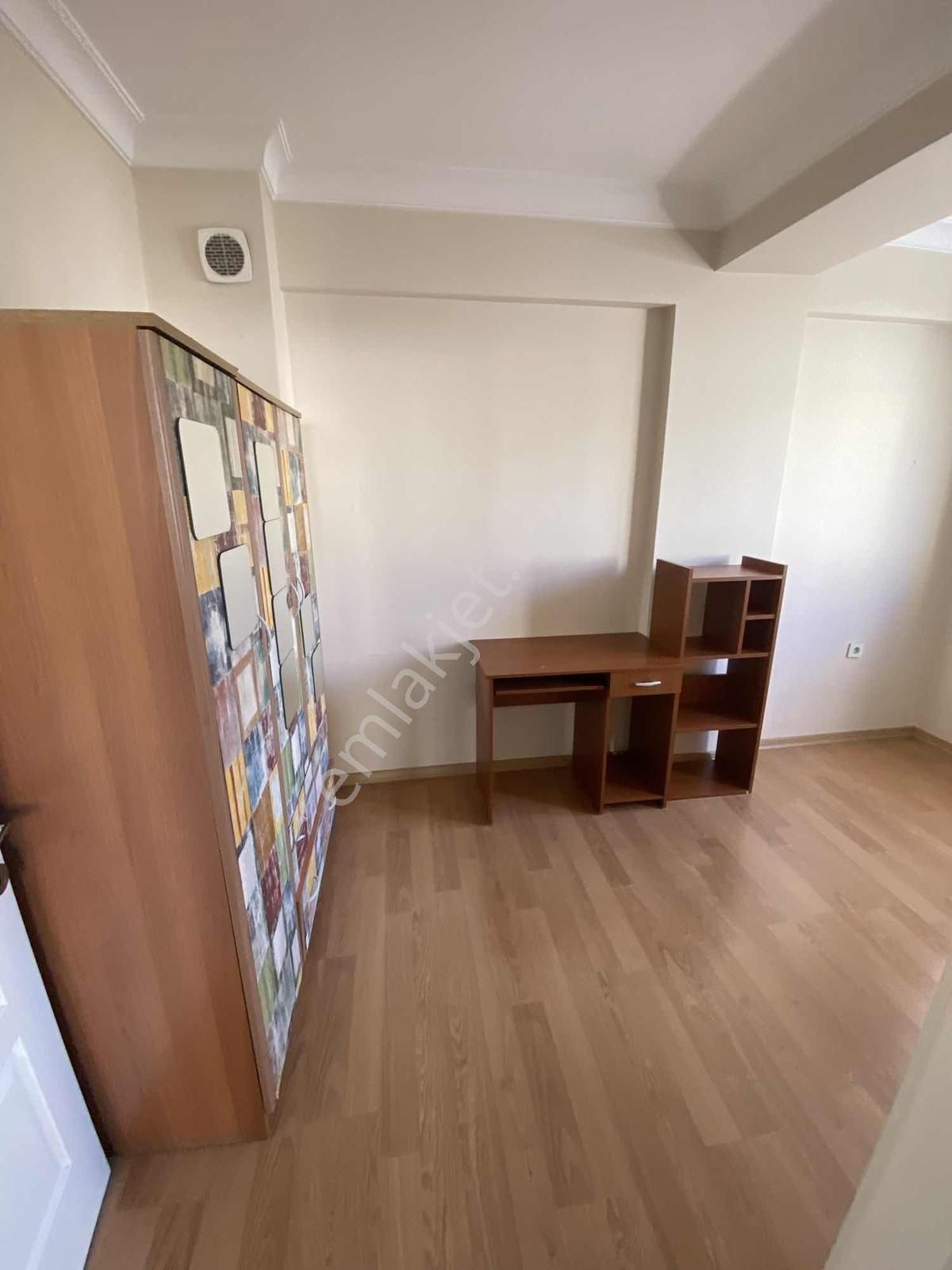 Buca Adatepe Mahallesinde Kiralık 2+1 Beyaz Eşyalı Doğalgazlı Ev - Görsel 17