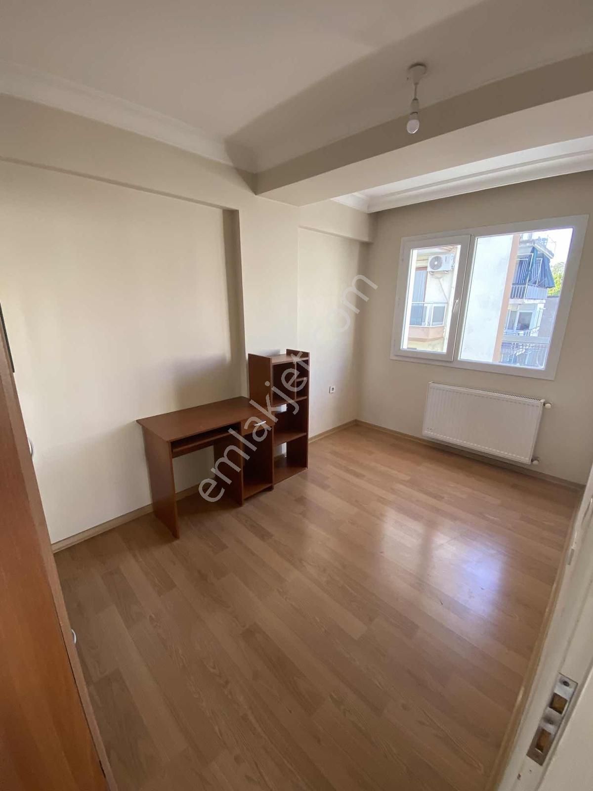 Buca Adatepe Mahallesinde Kiralık 2+1 Beyaz Eşyalı Doğalgazlı Ev - Görsel 14