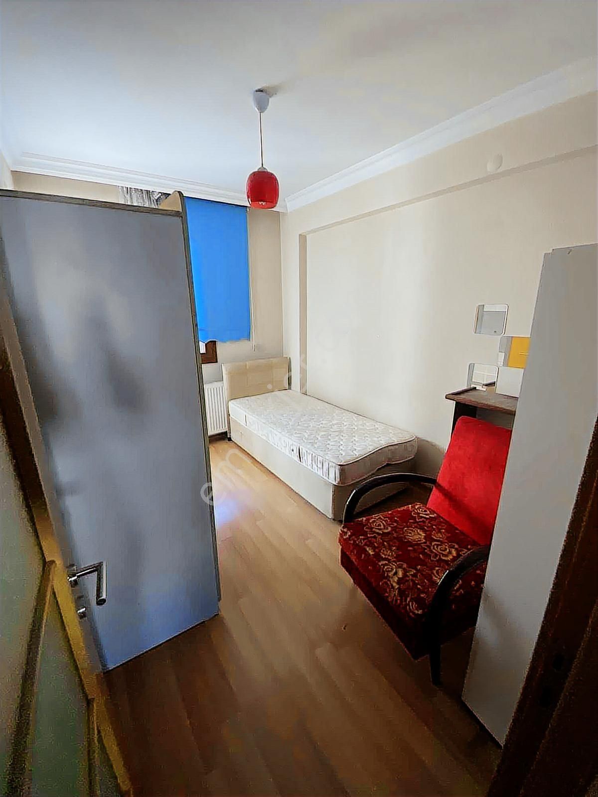 Bucada Üniversite Yakını Kiralık 2+1 Eşyalı Doğalgazlı Arakat Ev - Görsel 5