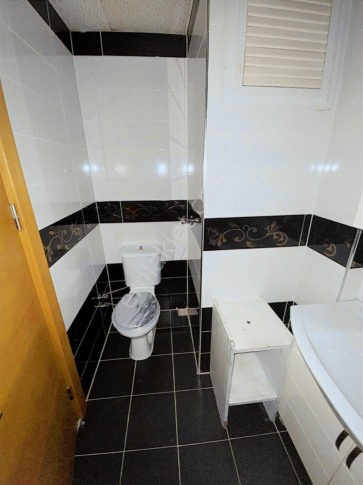 Bucada Üniversite Yakını Kiralık 2+1 Eşyalı Doğalgazlı Arakat Ev - Görsel 10