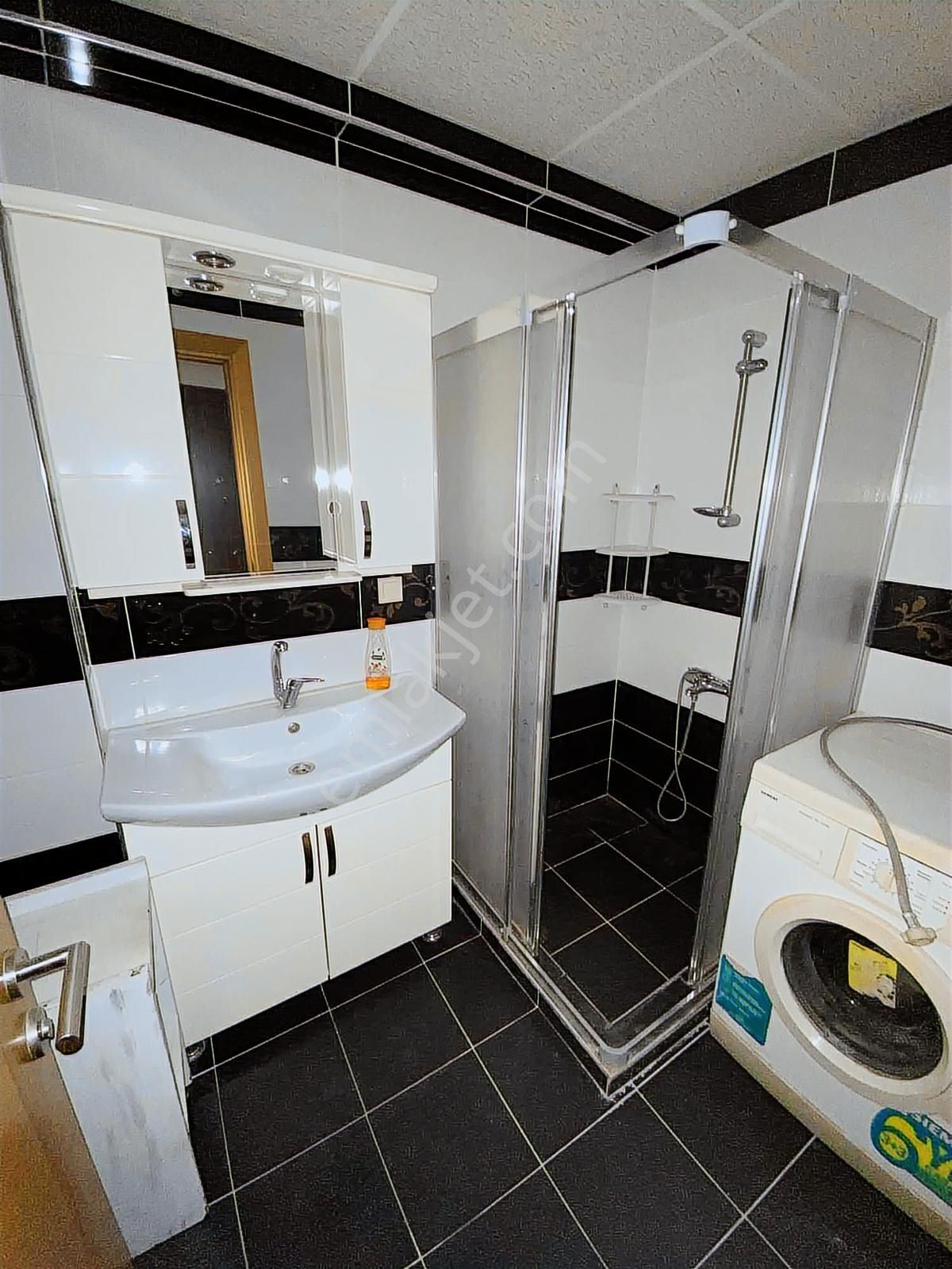 Bucada Üniversite Yakını Kiralık 2+1 Eşyalı Doğalgazlı Arakat Ev - Görsel 11