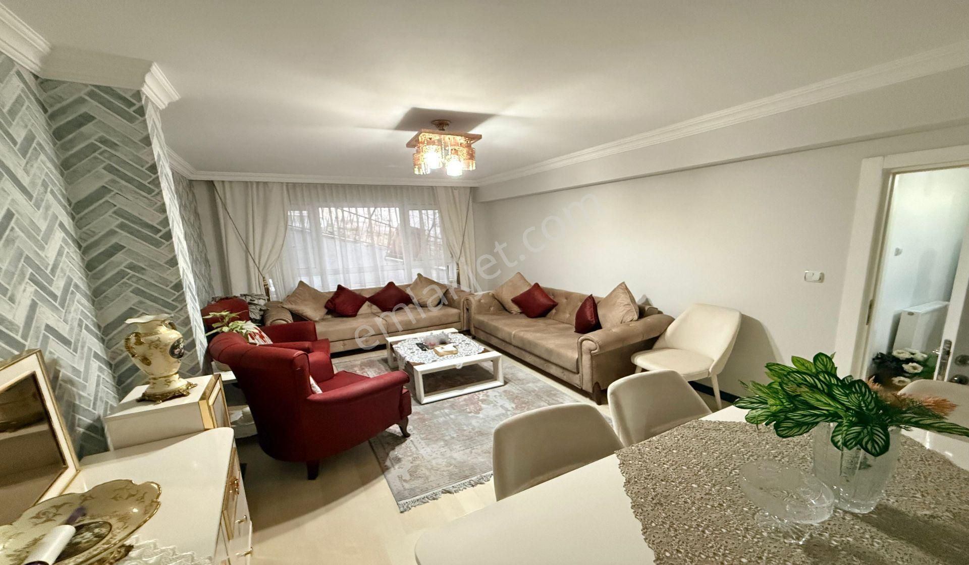 Bademlik 4+1 Kat Konumunda Altı Daire Genç Bina Asansörlü - Görsel 11