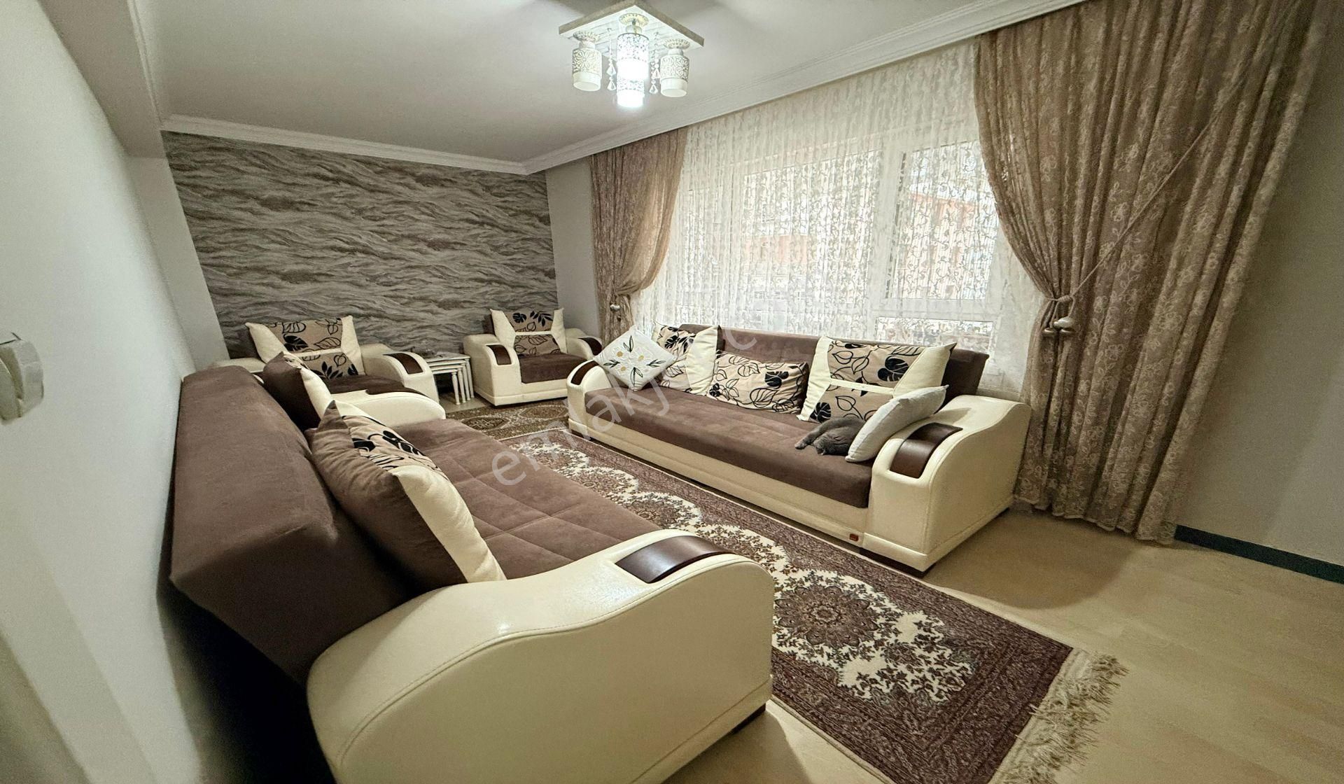 Bademlik 4+1 Kat Konumunda Altı Daire Genç Bina Asansörlü - Görsel 7