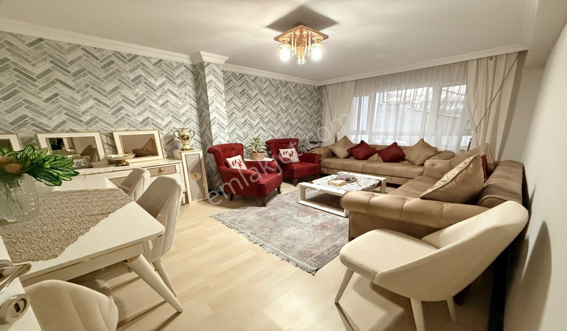 Bademlik 4+1 Kat Konumunda Altı Daire Genç Bina Asansörlü - Görsel 10