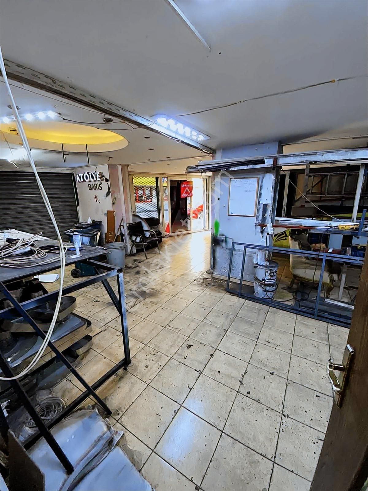 Buca Yenigün Mahallesinde Cadde Üzeri Satılık 300m2 Dükkan - Görsel 18