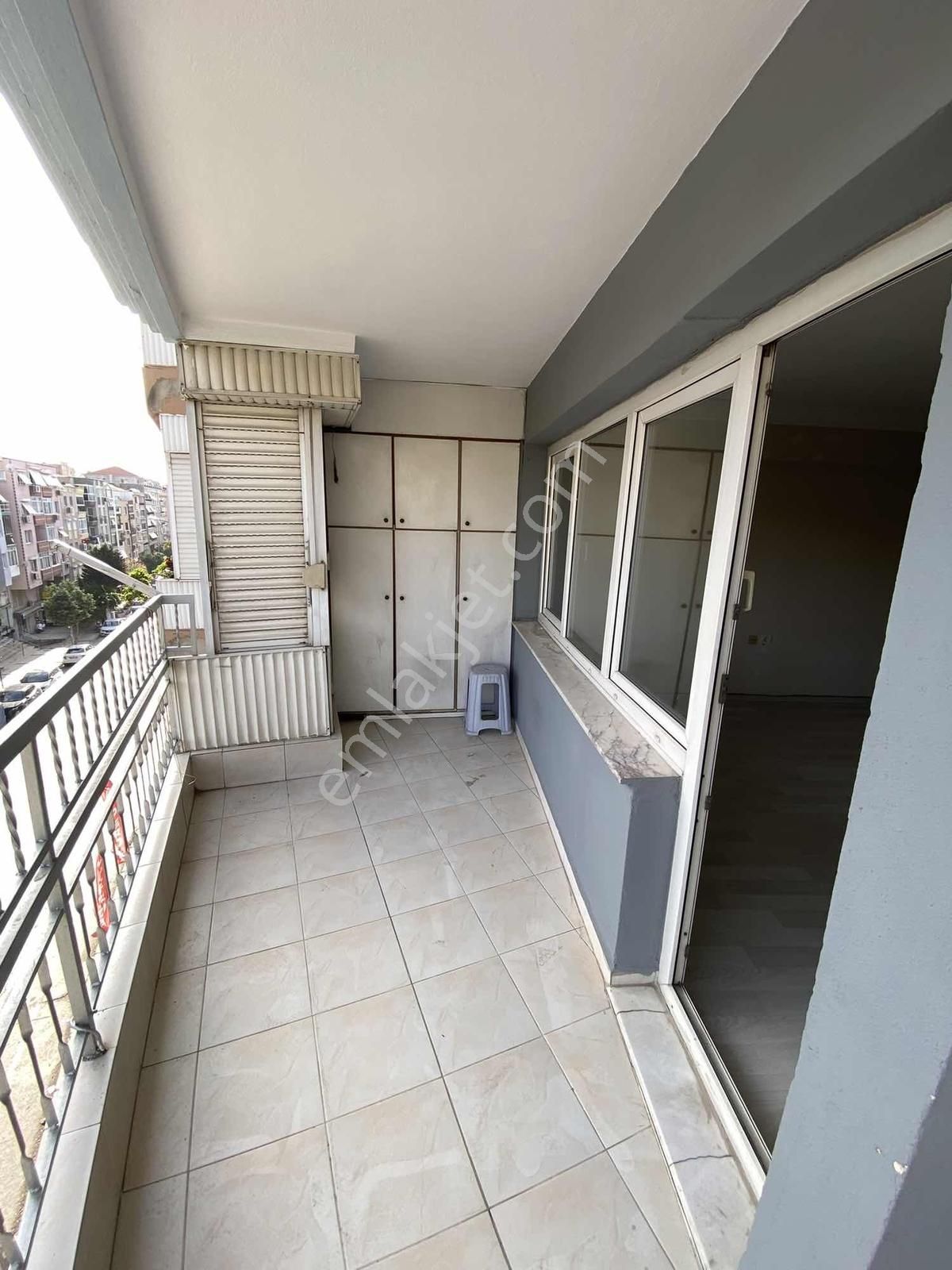 Buca Erdem Caddesinde Satılık 3+1 Arakat Önü Açık 145m2 Daire - Görsel 29