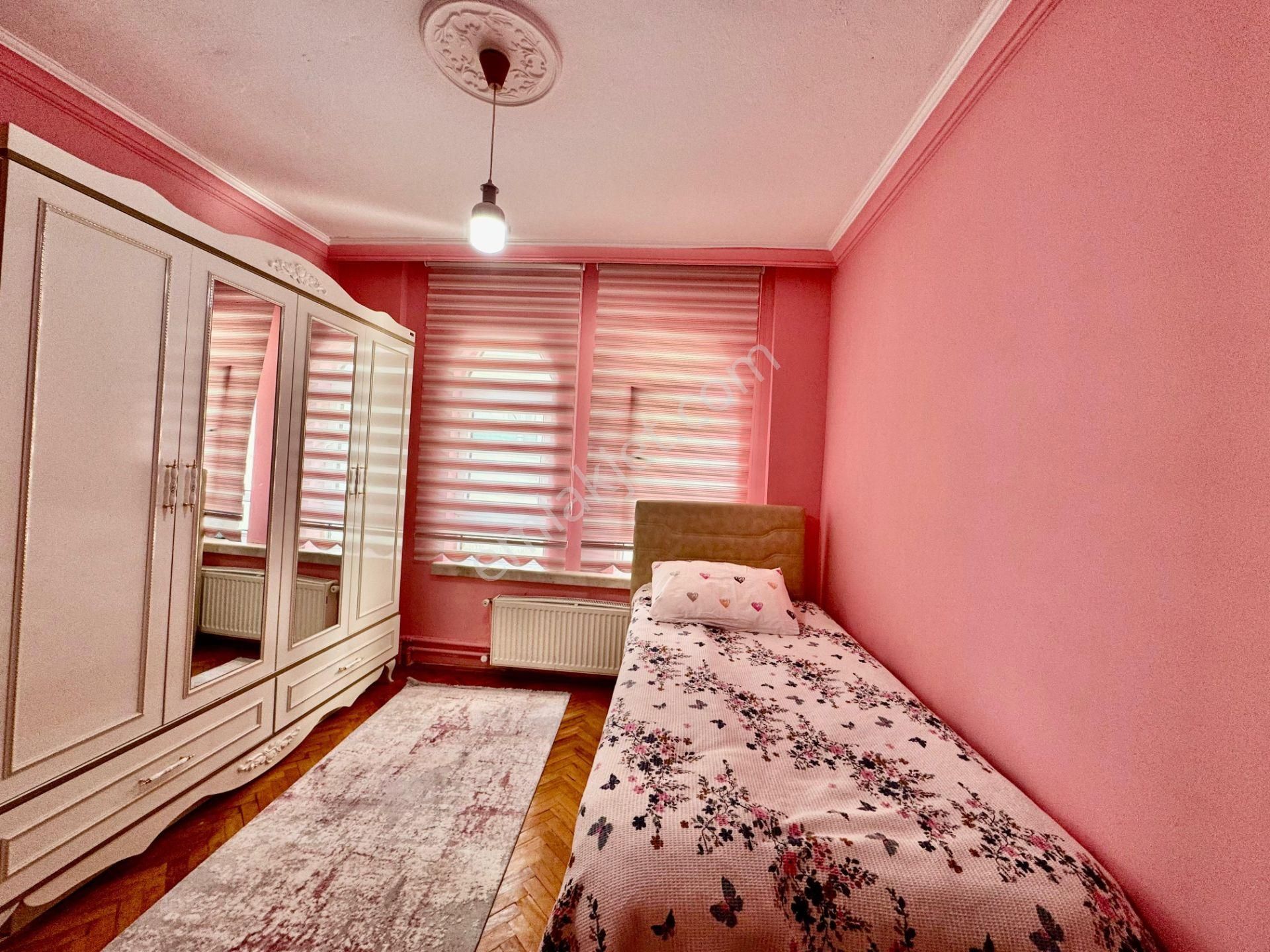 Pursaklar Kalecik Emlak'tan Merkezde Full Yapılı G.cephe 3.kat 3+1 Daire - Görsel 12