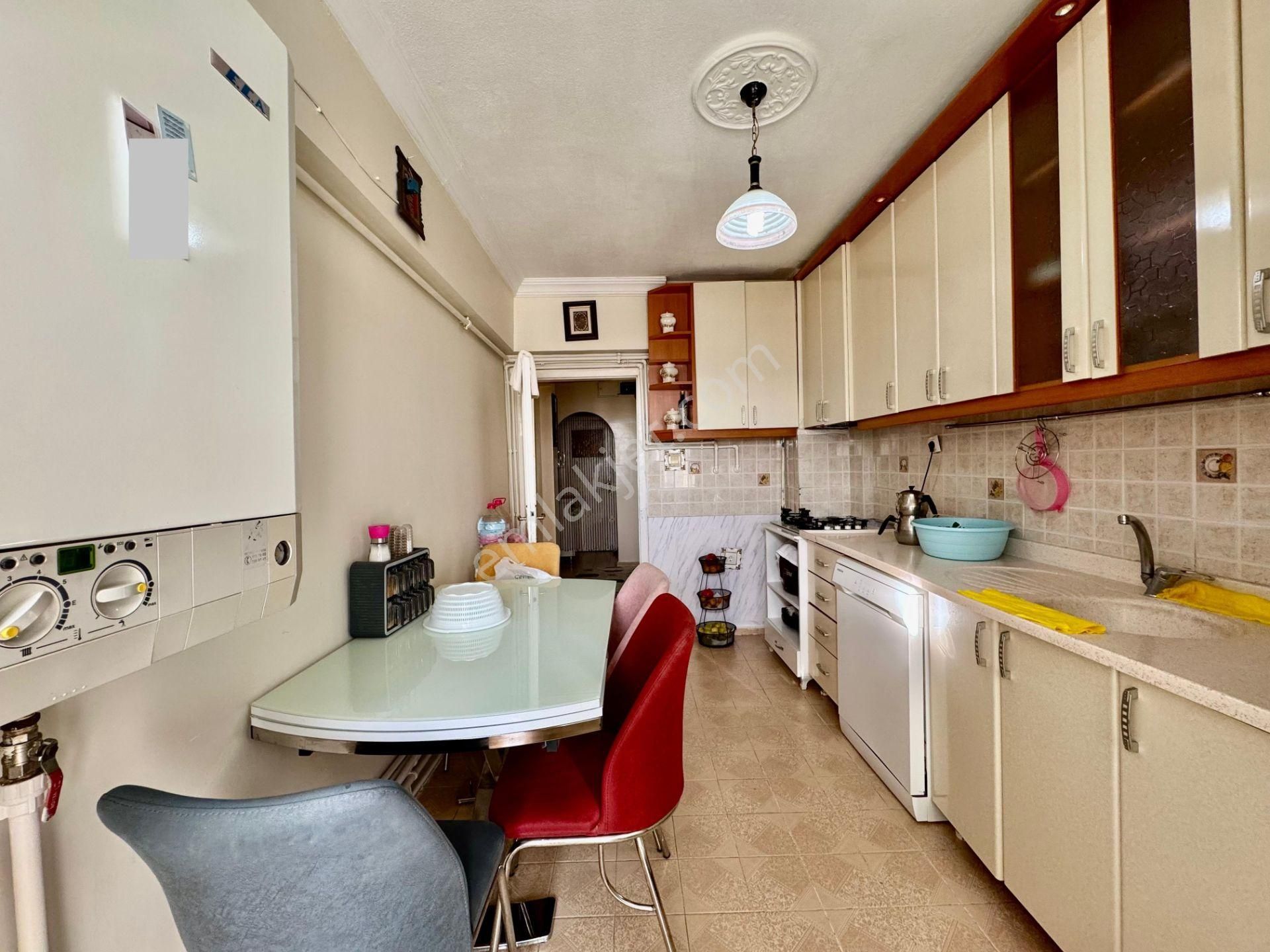 Pursaklar Kalecik Emlak'tan Merkezde Full Yapılı G.cephe 3.kat 3+1 Daire - Görsel 4