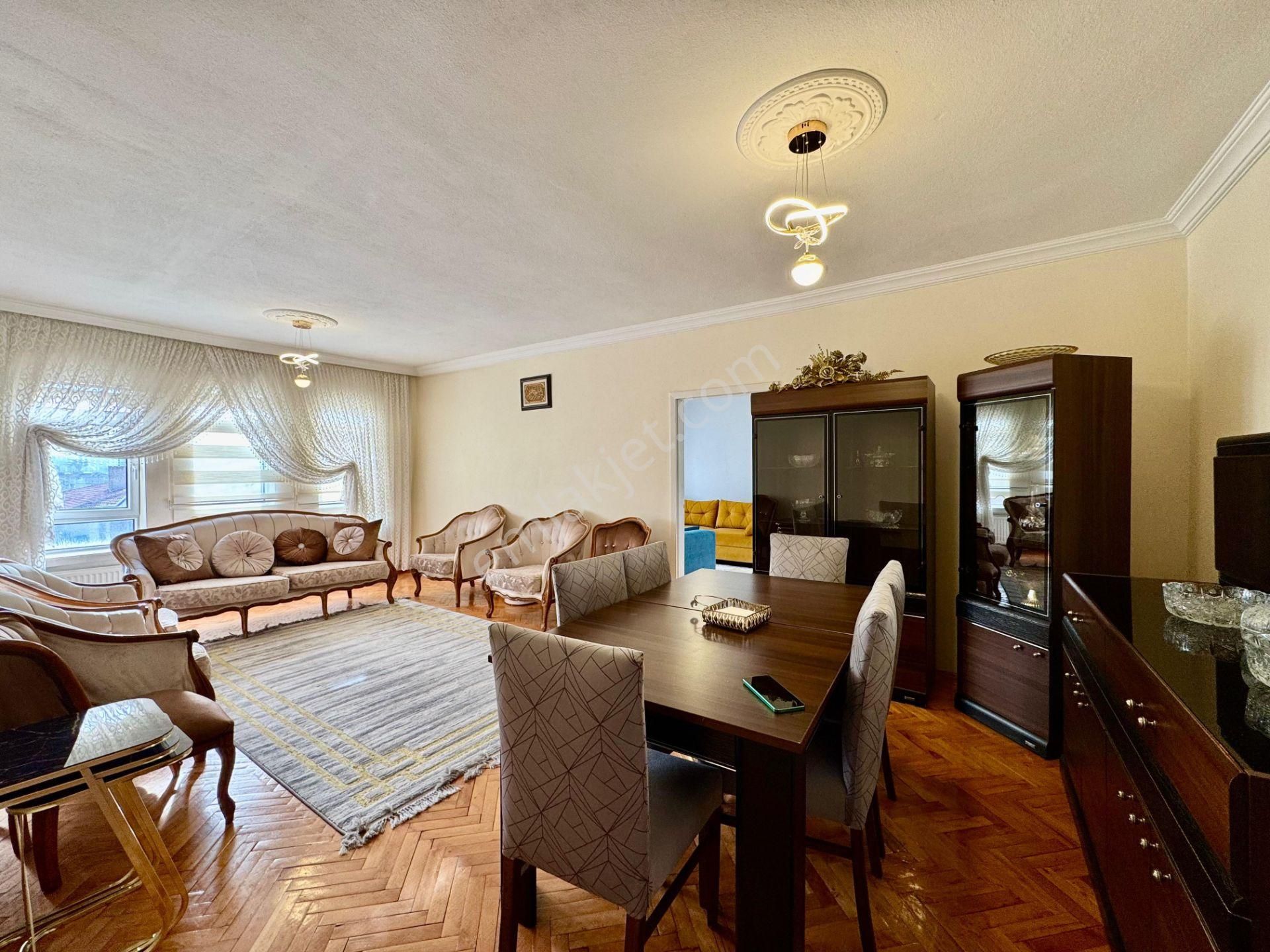 Pursaklar Kalecik Emlak'tan Merkezde Full Yapılı G.cephe 3.kat 3+1 Daire - Görsel 6