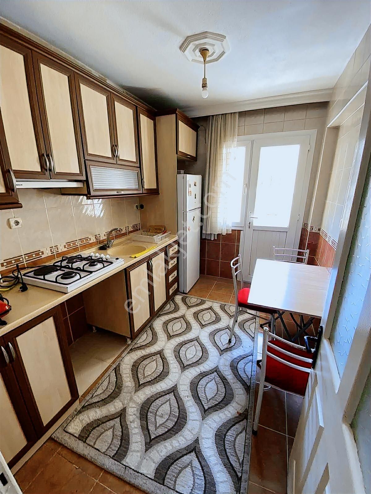 Buca Adatepede Satılık 3+1 Köşe Binada Doğalgazlı Arakat Ev - Görsel 2