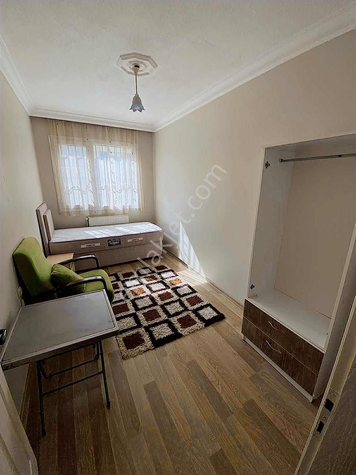 Buca Adatepede Satılık 3+1 Köşe Binada Doğalgazlı Arakat Ev - Görsel 3