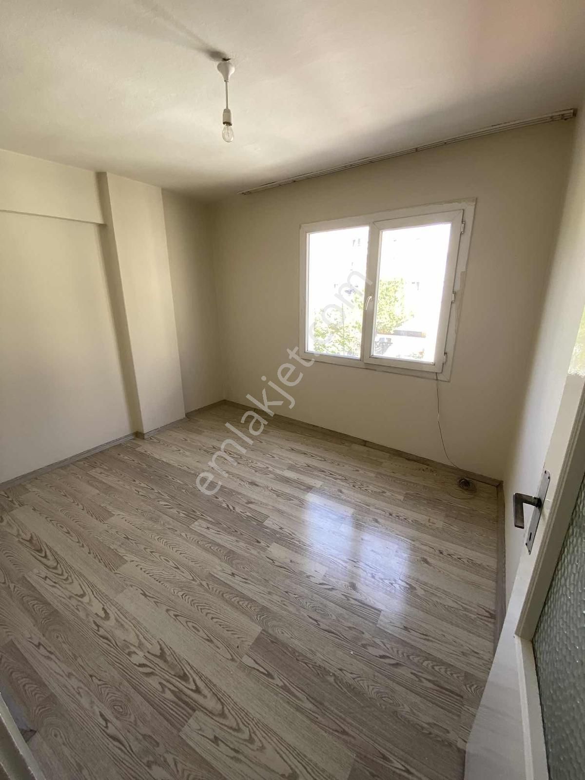 Buca Dokuzçeşmelerde Kiralık 2+1 Kapalı Mutfak Ev - Görsel 24