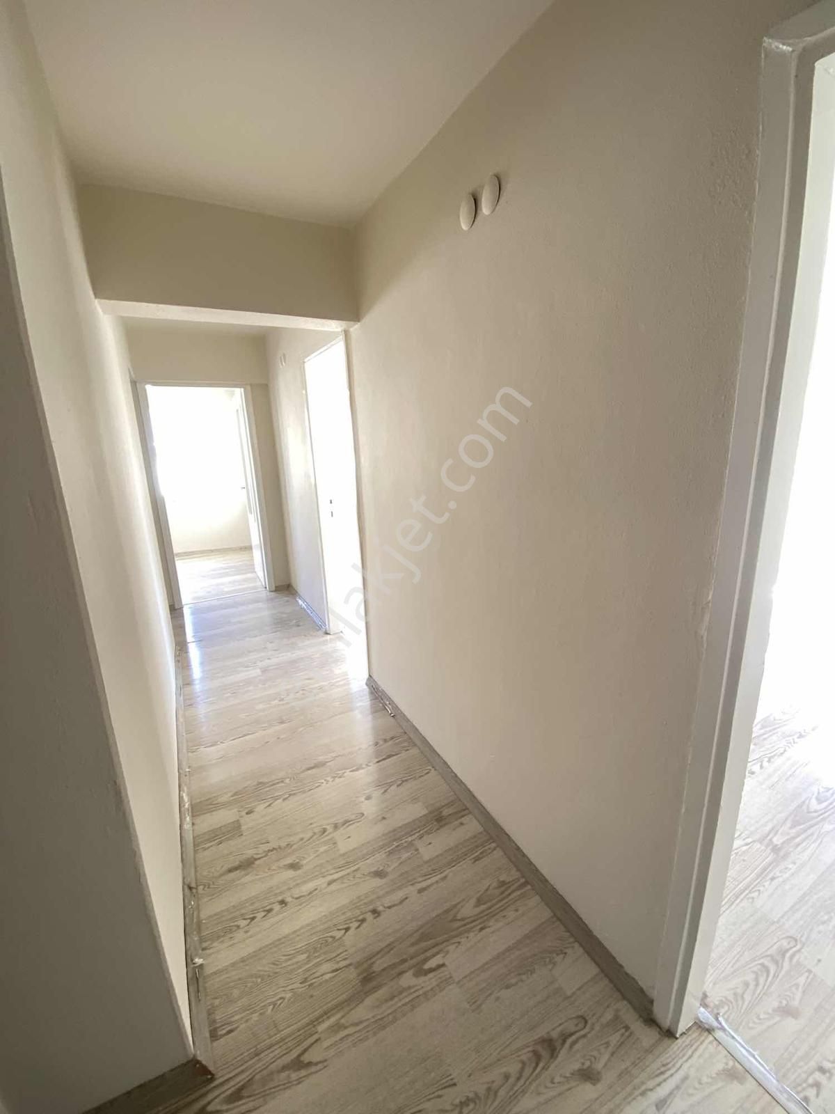 Buca Dokuzçeşmelerde Kiralık 2+1 Kapalı Mutfak Ev - Görsel 17