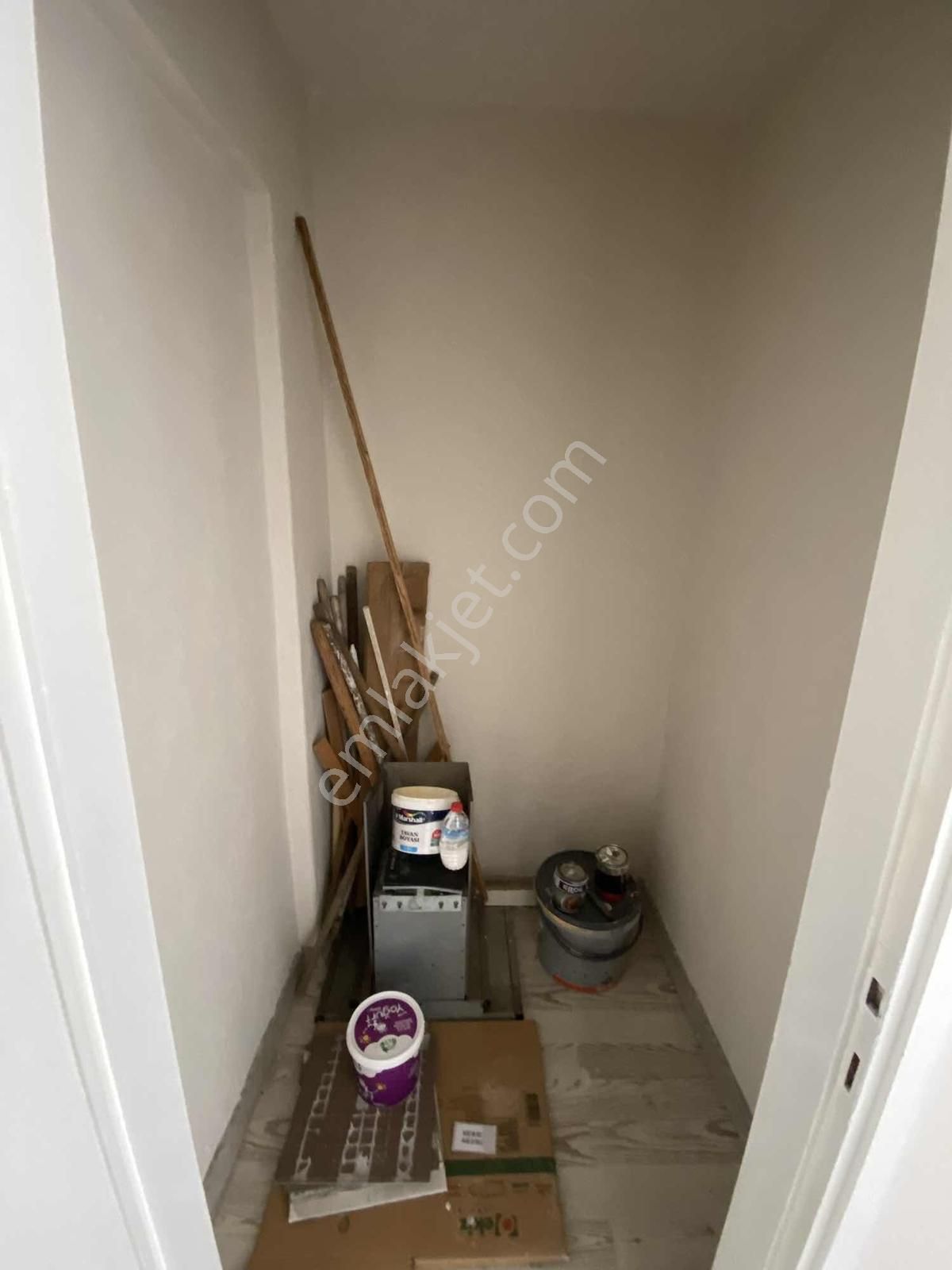 Buca Dokuzçeşmelerde Kiralık 2+1 Kapalı Mutfak Ev - Görsel 2