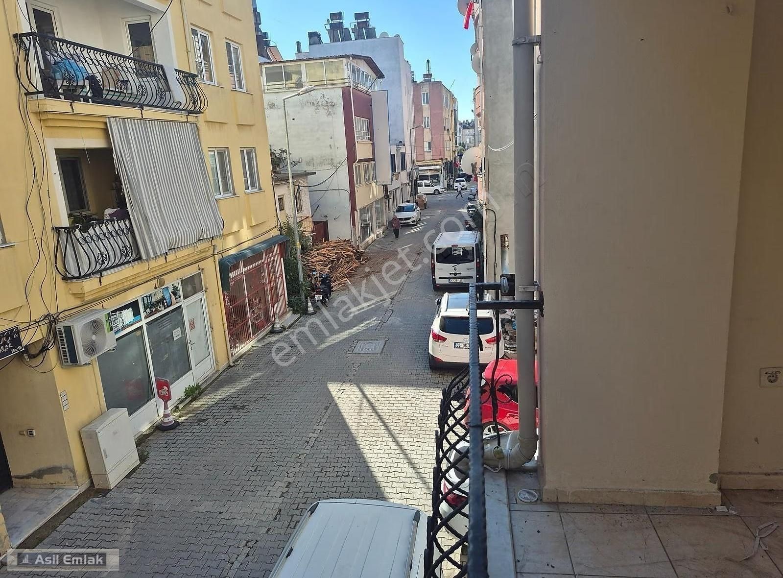 Asil Emlaktan Merkez Mah.de Satılık Geniş Teraslı 3+1 Daire - Görsel 12