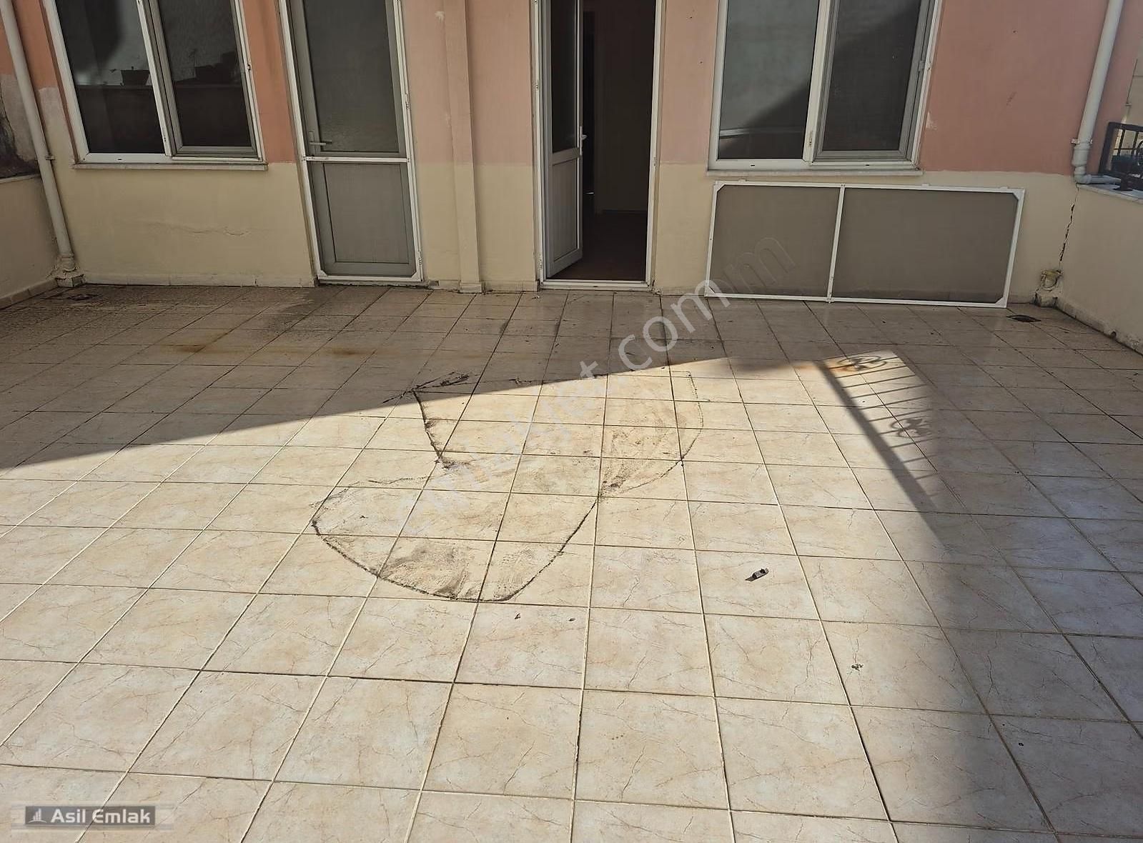 Asil Emlaktan Merkez Mah.de Satılık Geniş Teraslı 3+1 Daire - Görsel 3