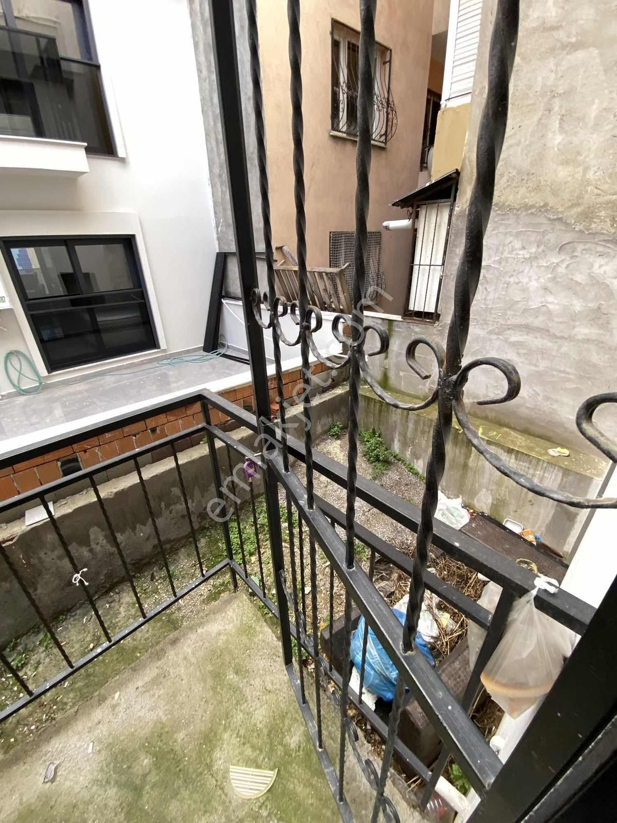 Buca Hasanağa Yakınında Kiralık 1+1 Doğalgazlı Eşyalı Yeni Ev - Görsel 16