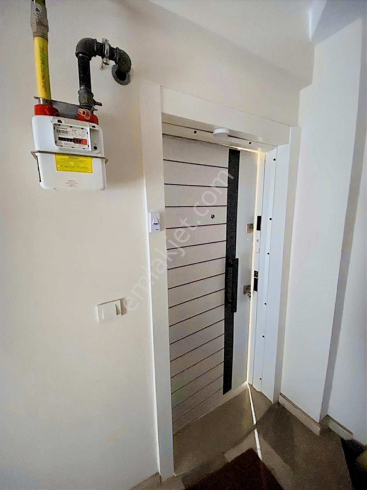Buca Hasanağa Yakınında Kiralık 1+1 Doğalgazlı Eşyalı Yeni Ev - Görsel 3