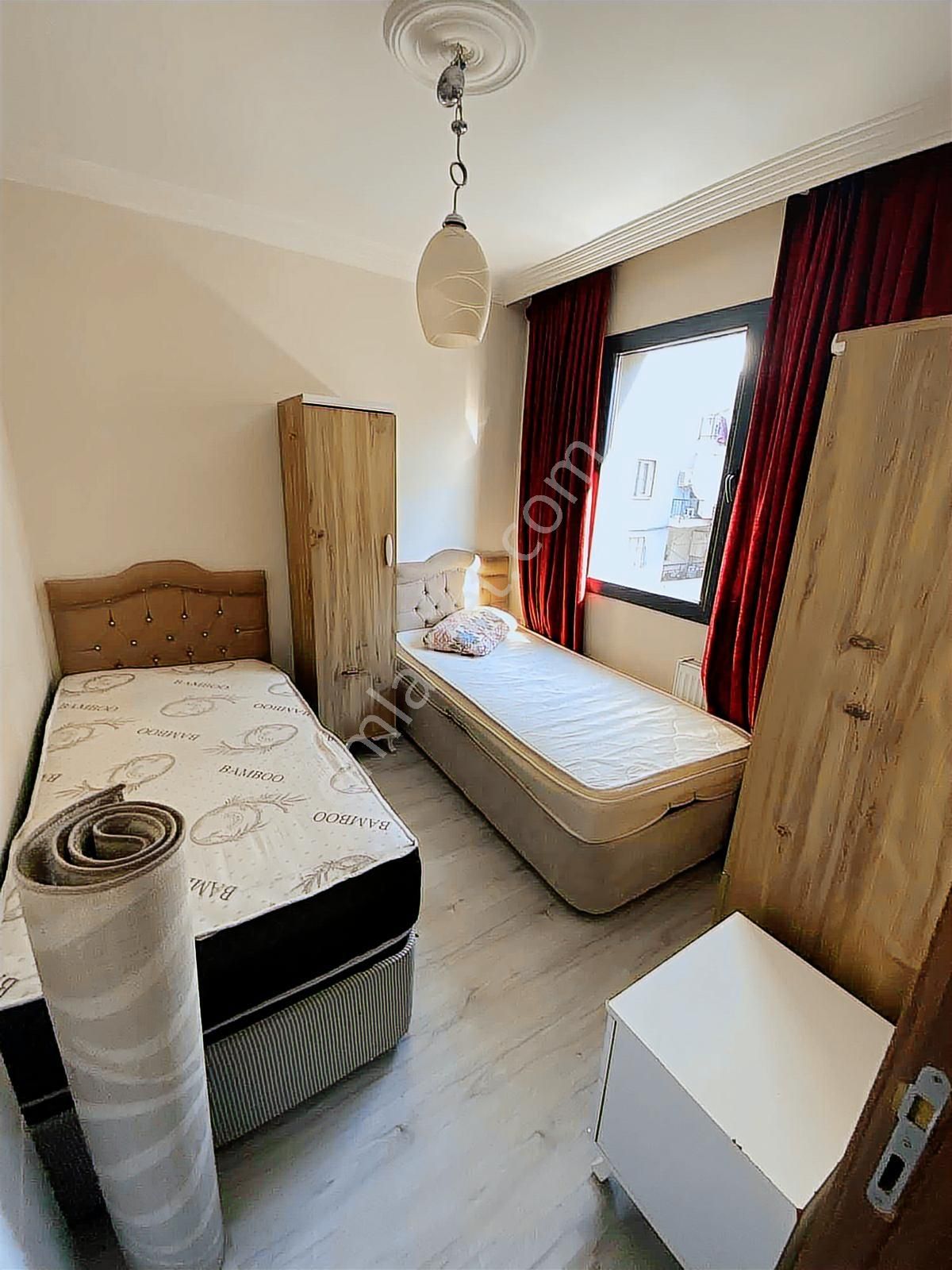 Buca Atatürk Mahallesinde Kiralık Arakat 1+1 Eşyalı Klimalı Ev - Görsel 15