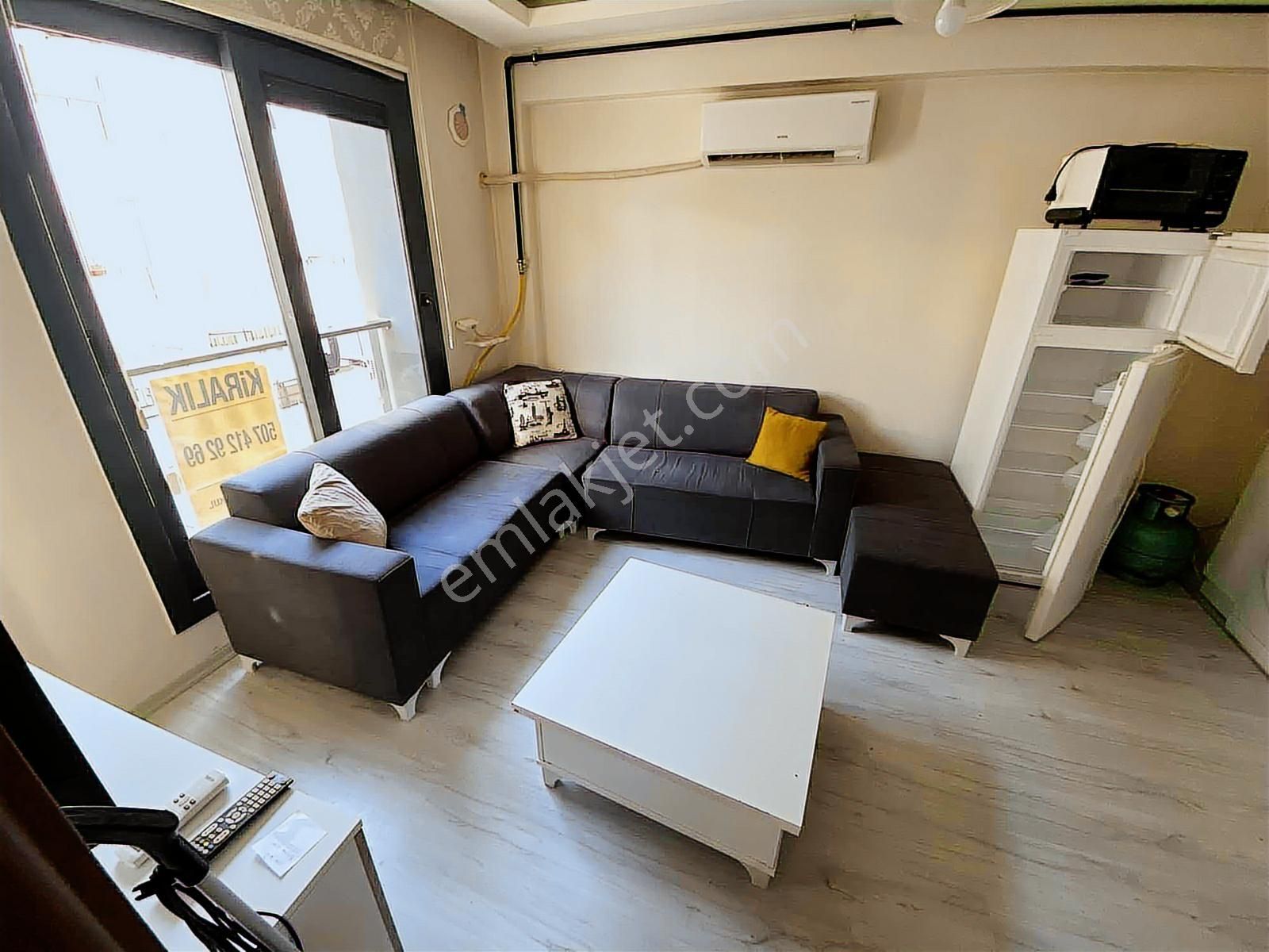 Buca Atatürk Mahallesinde Kiralık Arakat 1+1 Eşyalı Klimalı Ev - Görsel 18