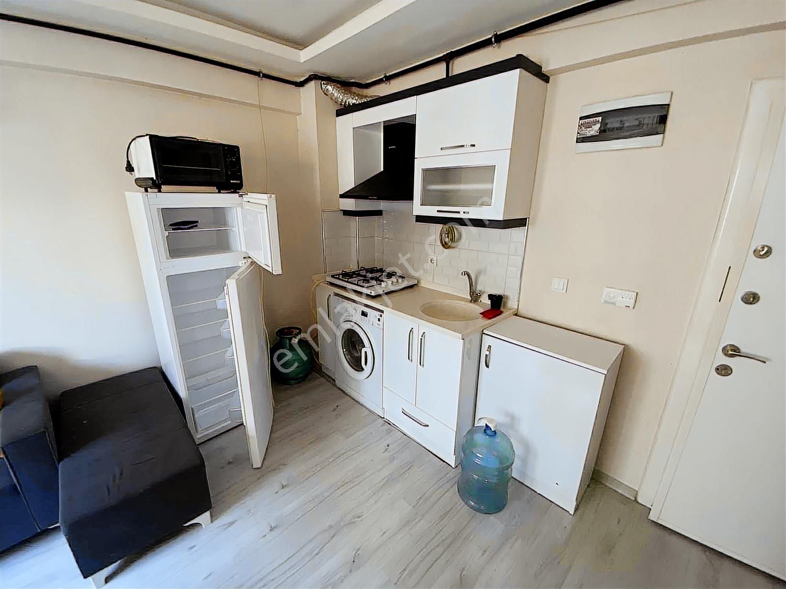 Buca Atatürk Mahallesinde Kiralık Arakat 1+1 Eşyalı Klimalı Ev - Görsel 14