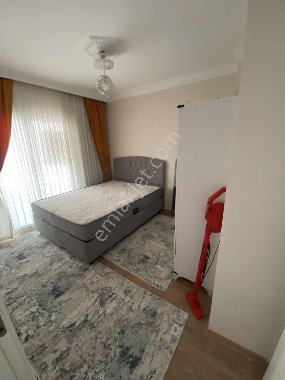Buca Vuralpark Sitesinde Kiralık 1+1 Eşyalı Arakat Asansörlü Ev - Görsel 14