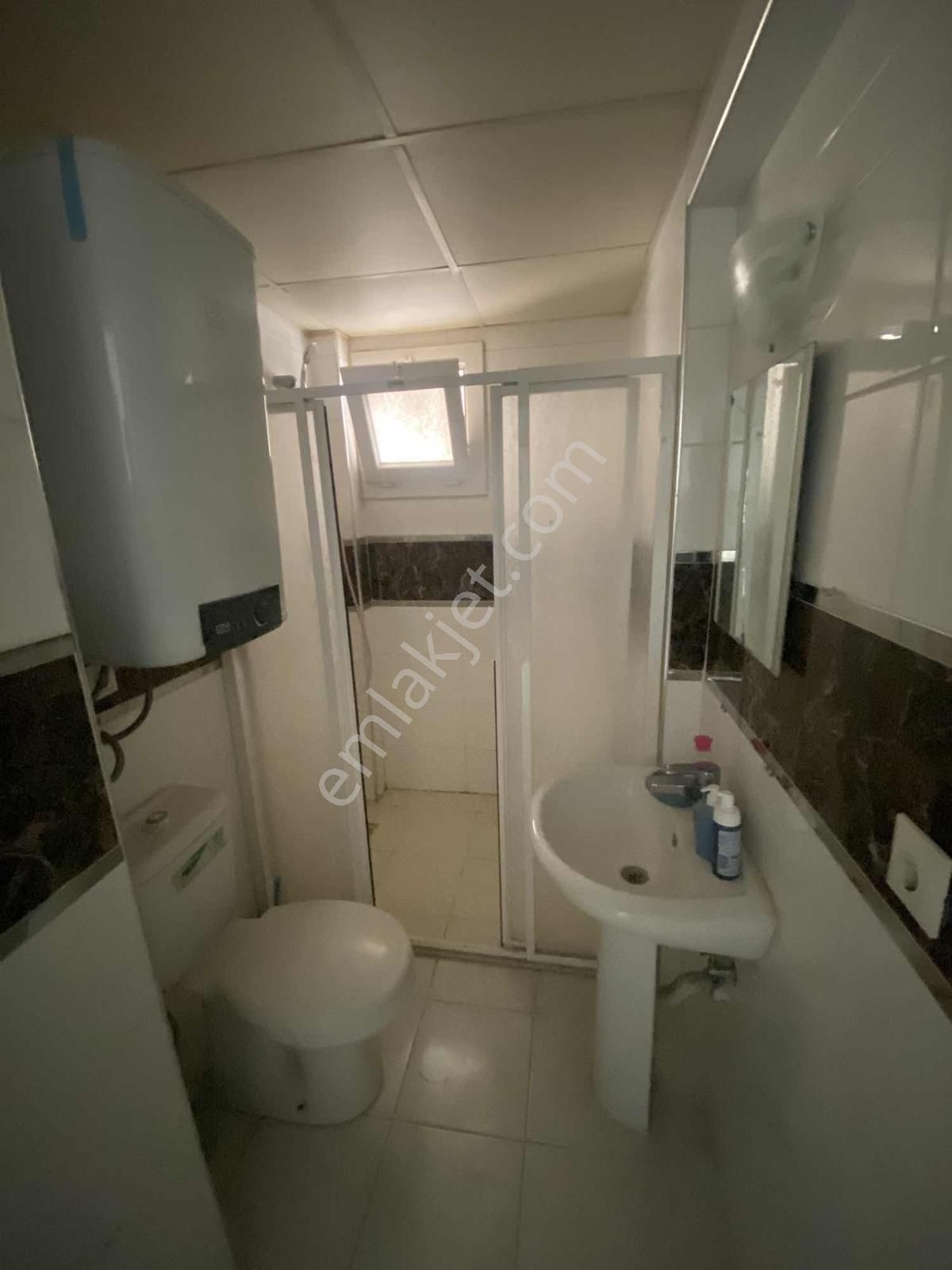 Buca Vuralpark Sitesinde Kiralık 1+1 Eşyalı Arakat Asansörlü Ev - Görsel 18