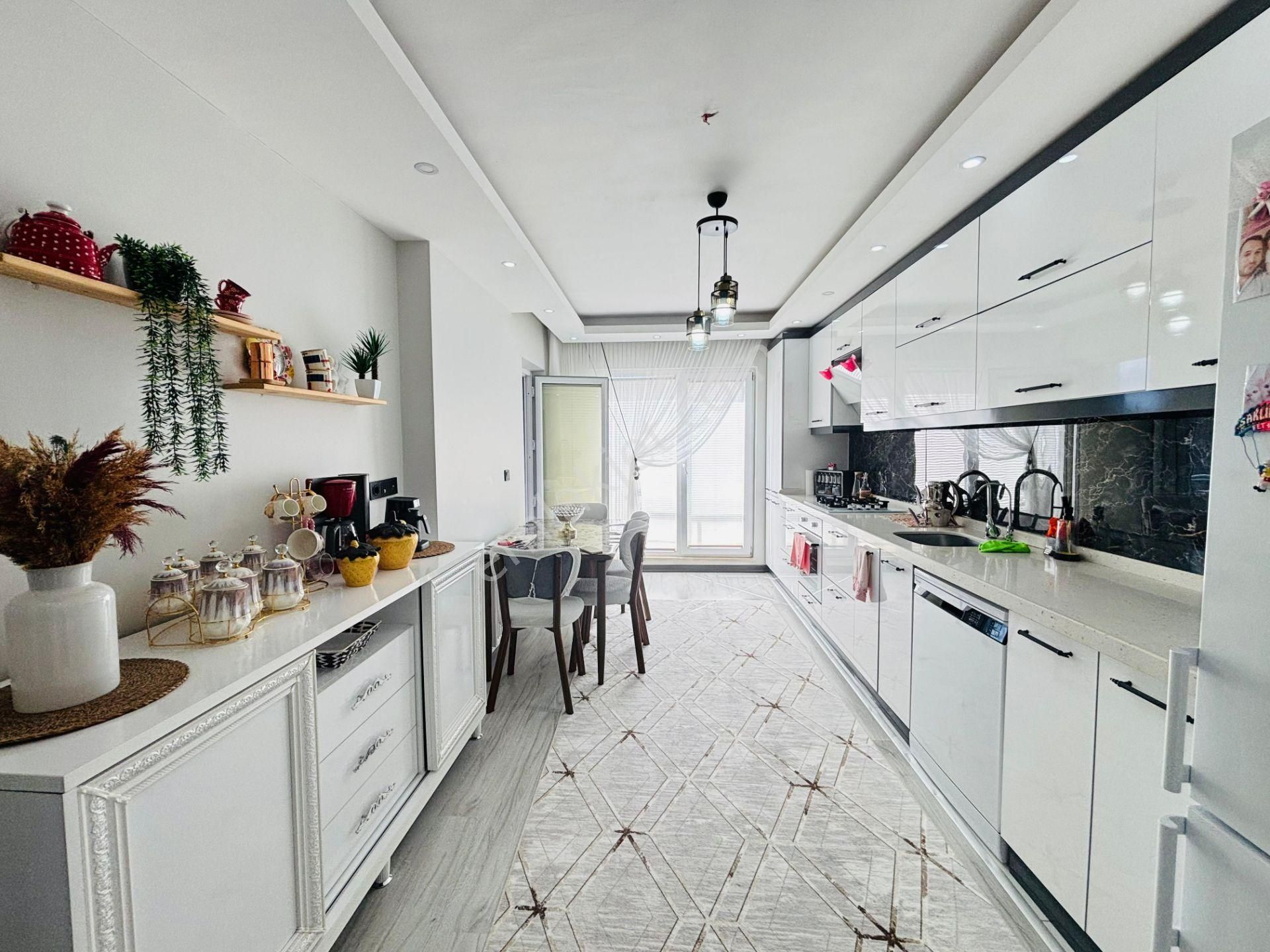 Güven'den Tepede 7/24 Güvenlikli Sitede Ebv.bonyolu Lüks4+1daire - Görsel 6