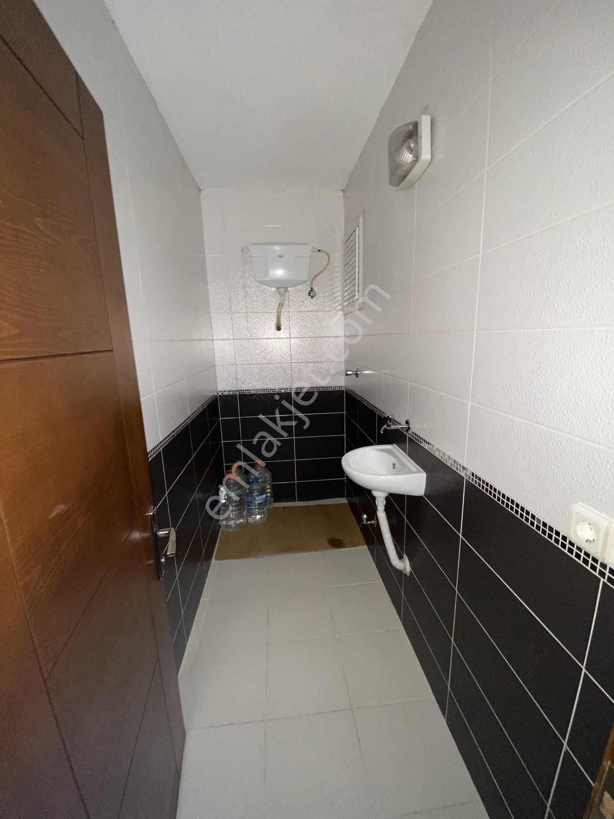 Dsy Gayrimenkulden Kiralık 3+1 Doğalgazlı Arakat Ev - Görsel 12