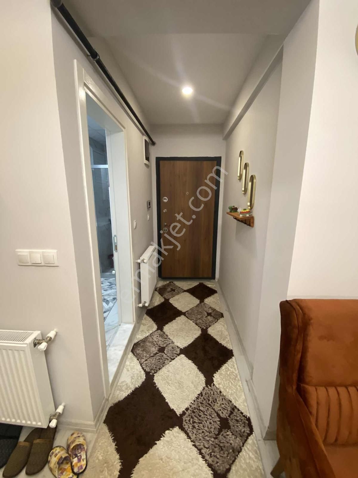 Buca Üçkuyularda Kiralık 1+1 Doğalgazlı Eşyalı Arakat Ev - Görsel 16