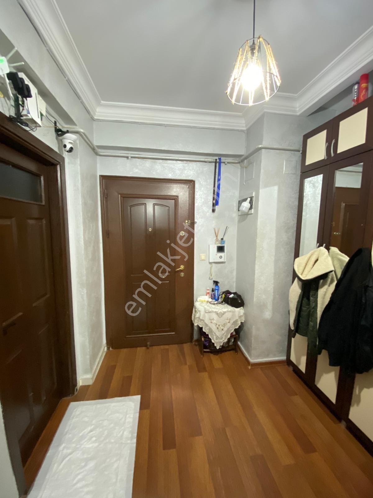 Mithatpaşada 3+1 Site İçerisinde Çiziksiz Manzaralı İskanlı Mülkdür - Görsel 16