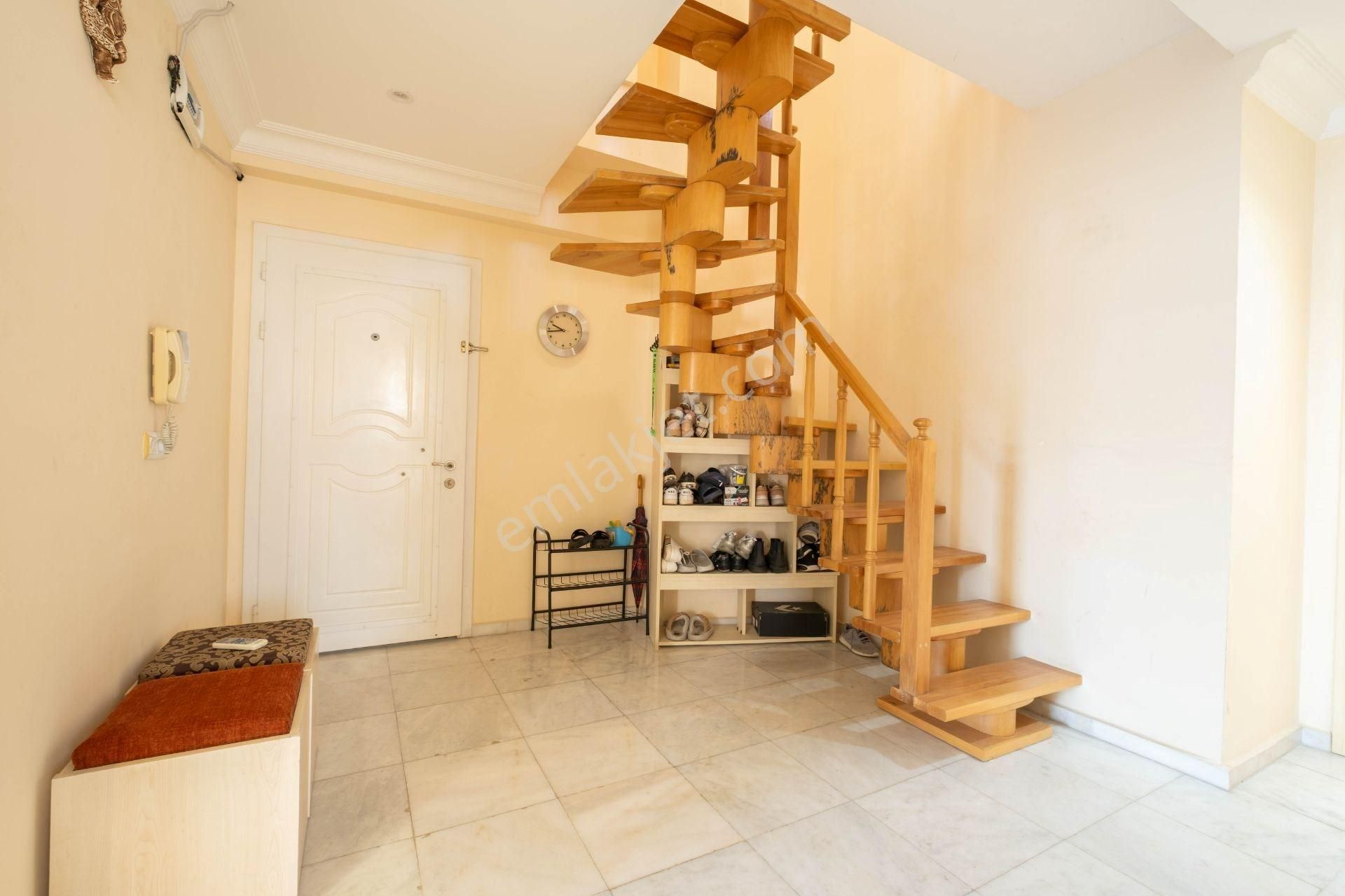 Alanya Oba’da Merkezi Konumda Geniş 4+1 Full Eşyalı Daire - Görsel 4