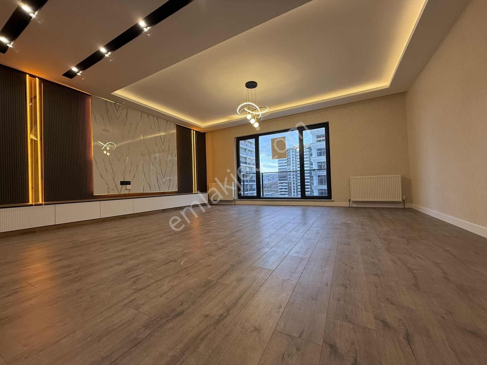 Ovacıkta Bulvar Paraleli En Güzel Noktada 4+1 3 Banyolu 200 M2 - Görsel 6