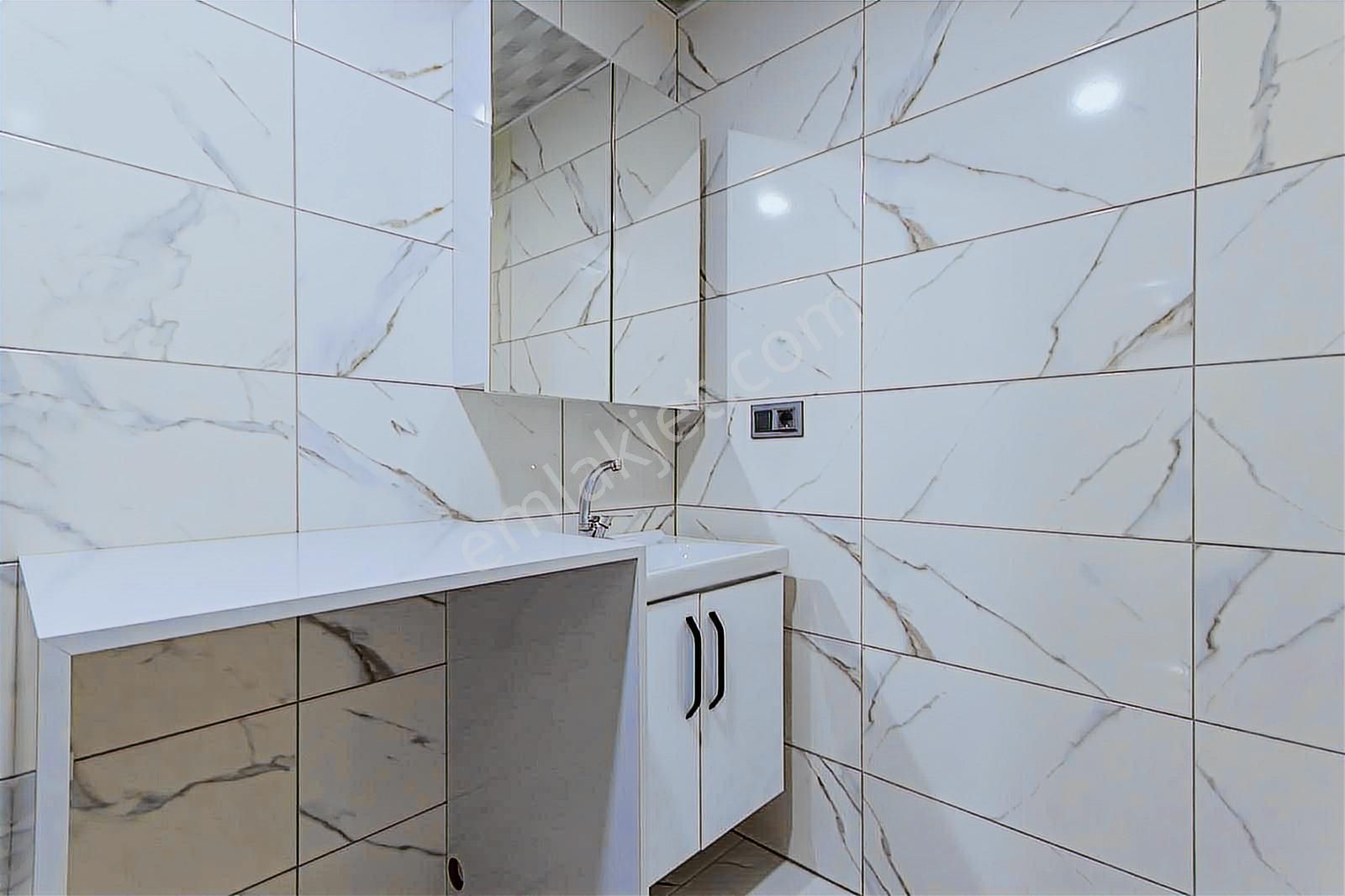 Satılık Ayrı Mutfaklı 6+1 Daire Alanya Oba Site İçerisinde - Görsel 21