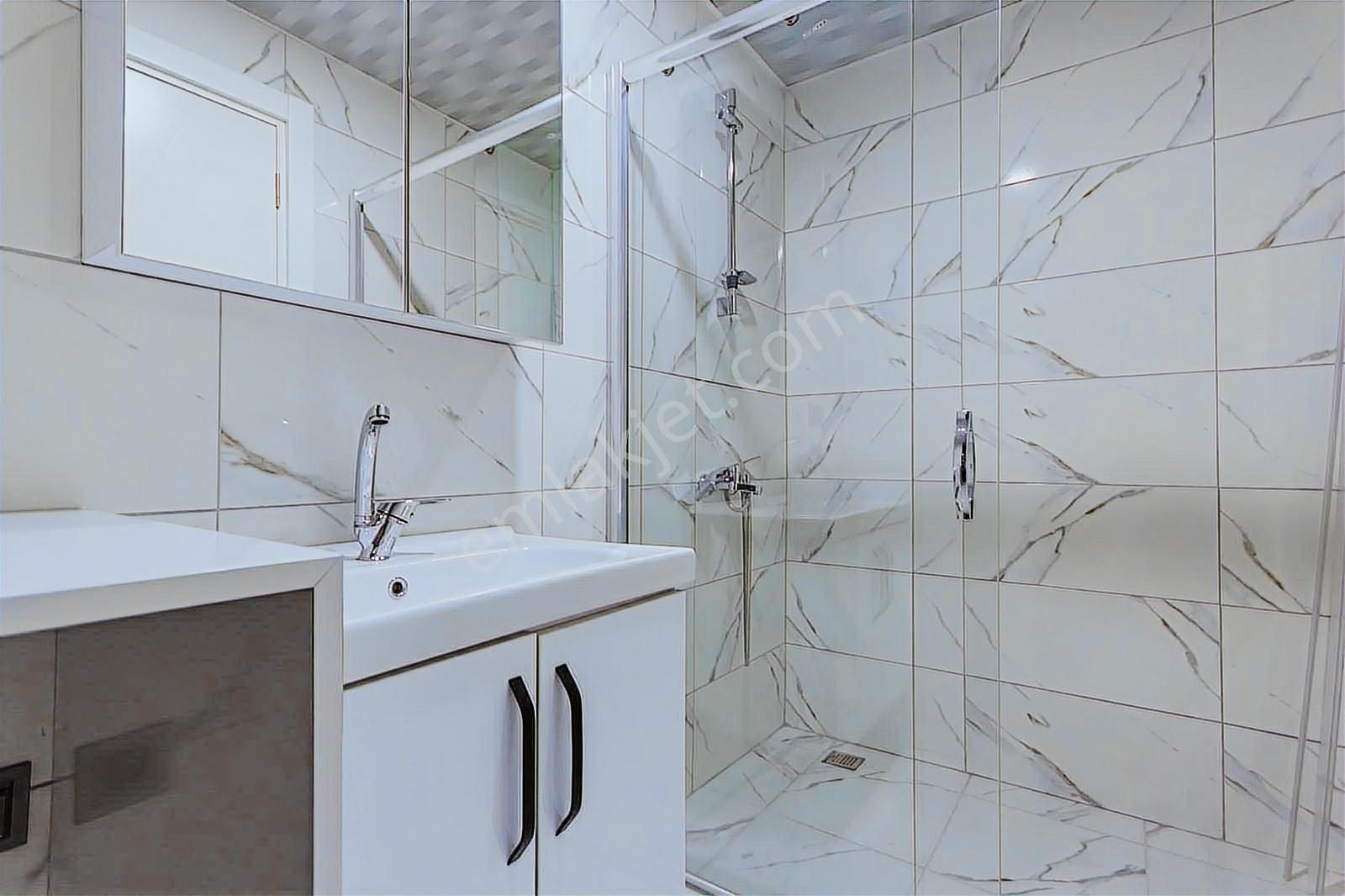 Satılık Ayrı Mutfaklı 6+1 Daire Alanya Oba Site İçerisinde - Görsel 16