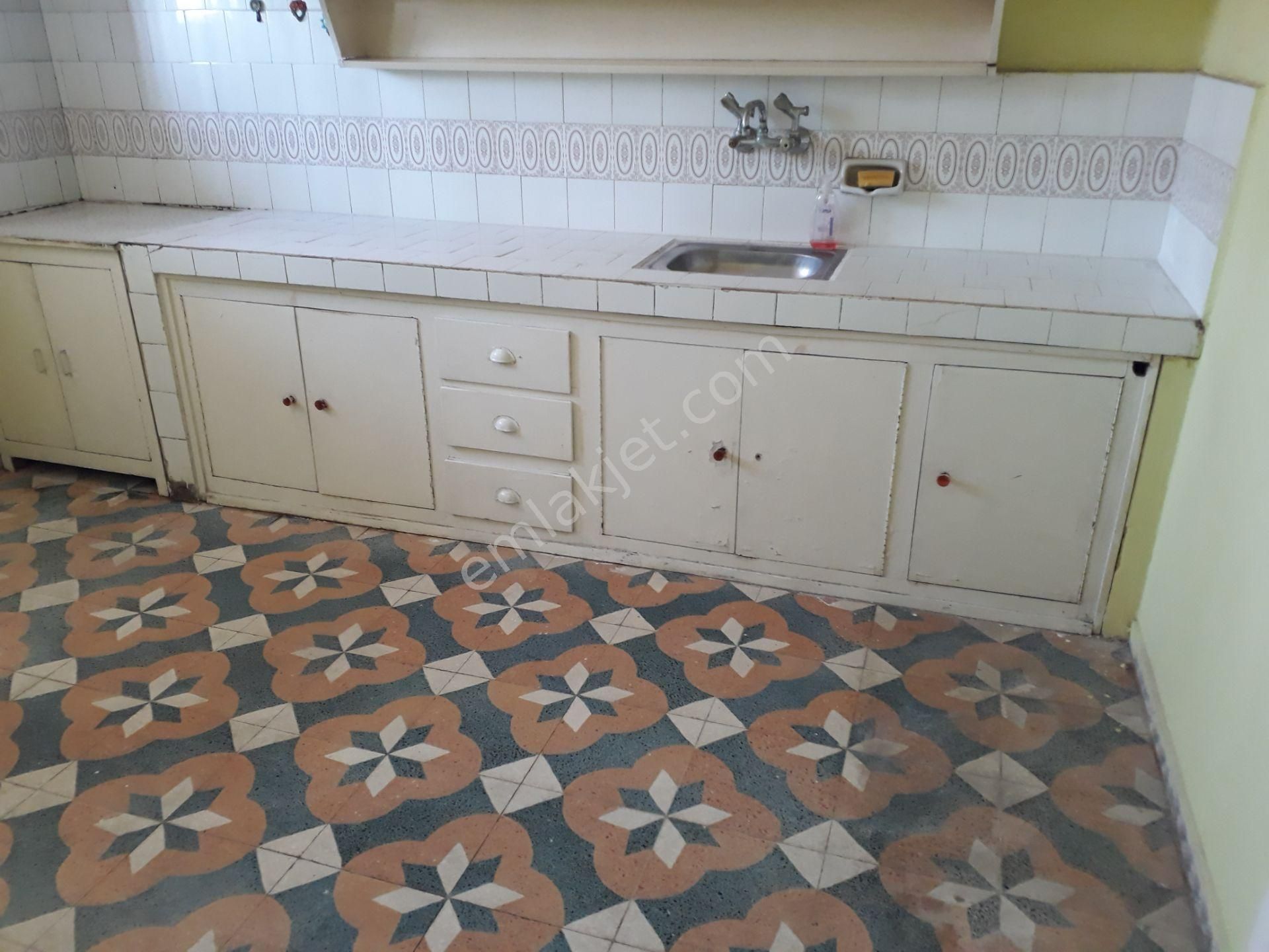 Karaçay Mahallesi Eski Sanayi İçinde 3, Kat Satılık 3+1 Daire