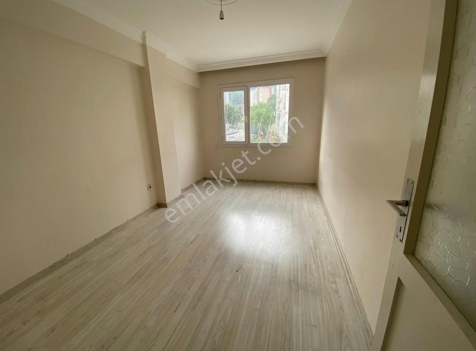 Teleferik Mah.kiralık 3+1 Ara Kat Daire.